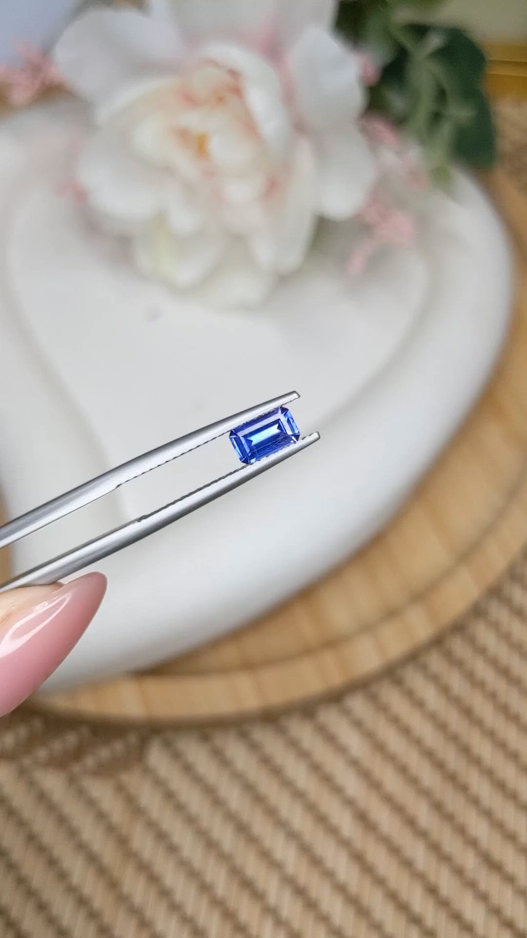 0.71 Ct. Blue Sapphire from Ceylon (Sri Lanka) Size Video