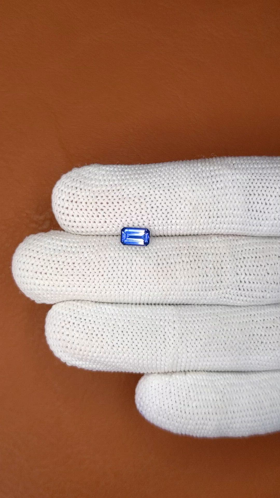 0.71 Ct. Blue Sapphire from Ceylon (Sri Lanka) Size Video