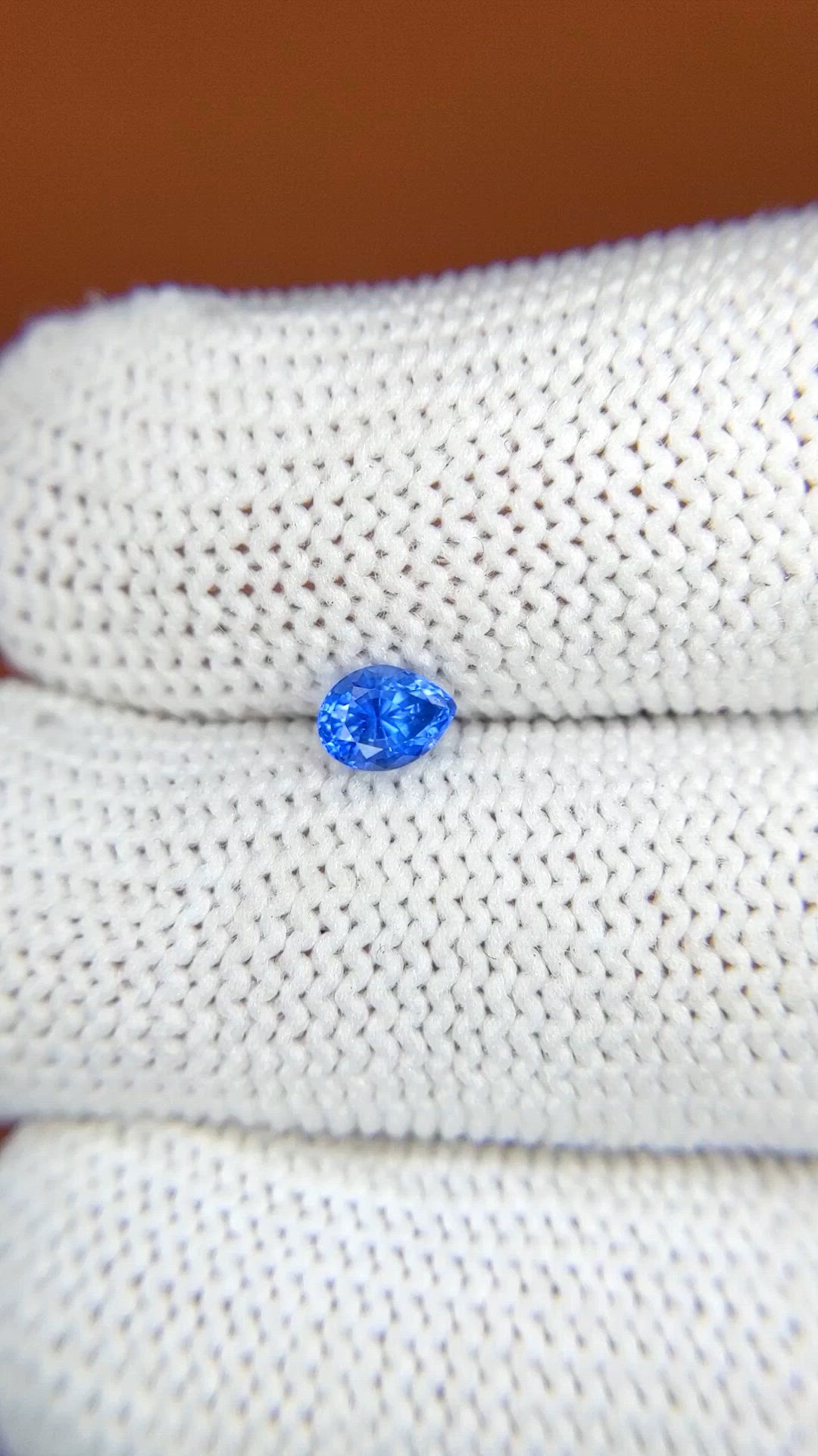 0.47 Ct. Blue Sapphire from Ceylon (Sri Lanka) Size Video