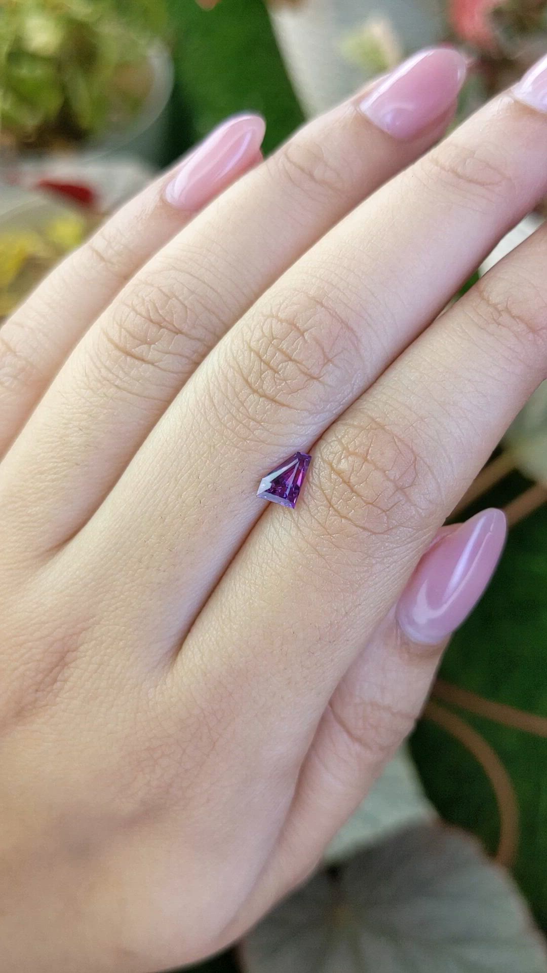 0.66 Ct. Pinkish Purple Sapphire from Ceylon (Sri Lanka) Size Video