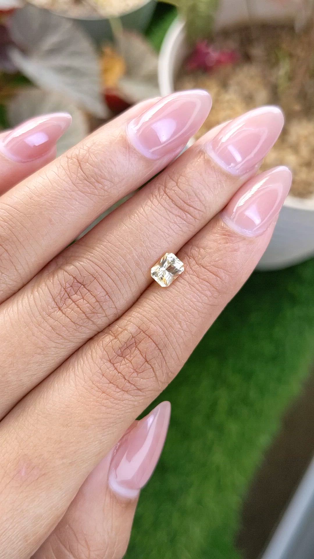 0.85 Ct. Yellow Sapphire from Ceylon (Sri Lanka) Size Video