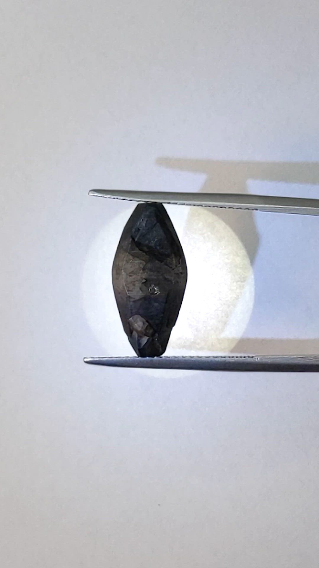 8.13 Ct. Blue Sapphire from Ceylon (Sri Lanka) Size Video