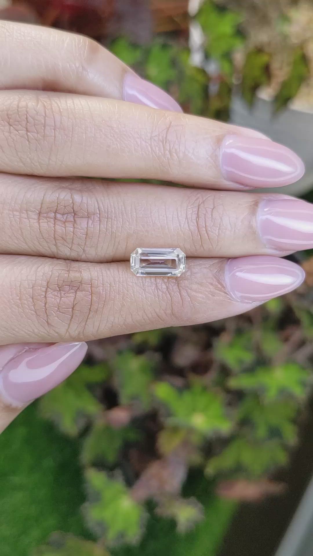 2.44 Ct. Yellow Sapphire from Ceylon (Sri Lanka) Size Video