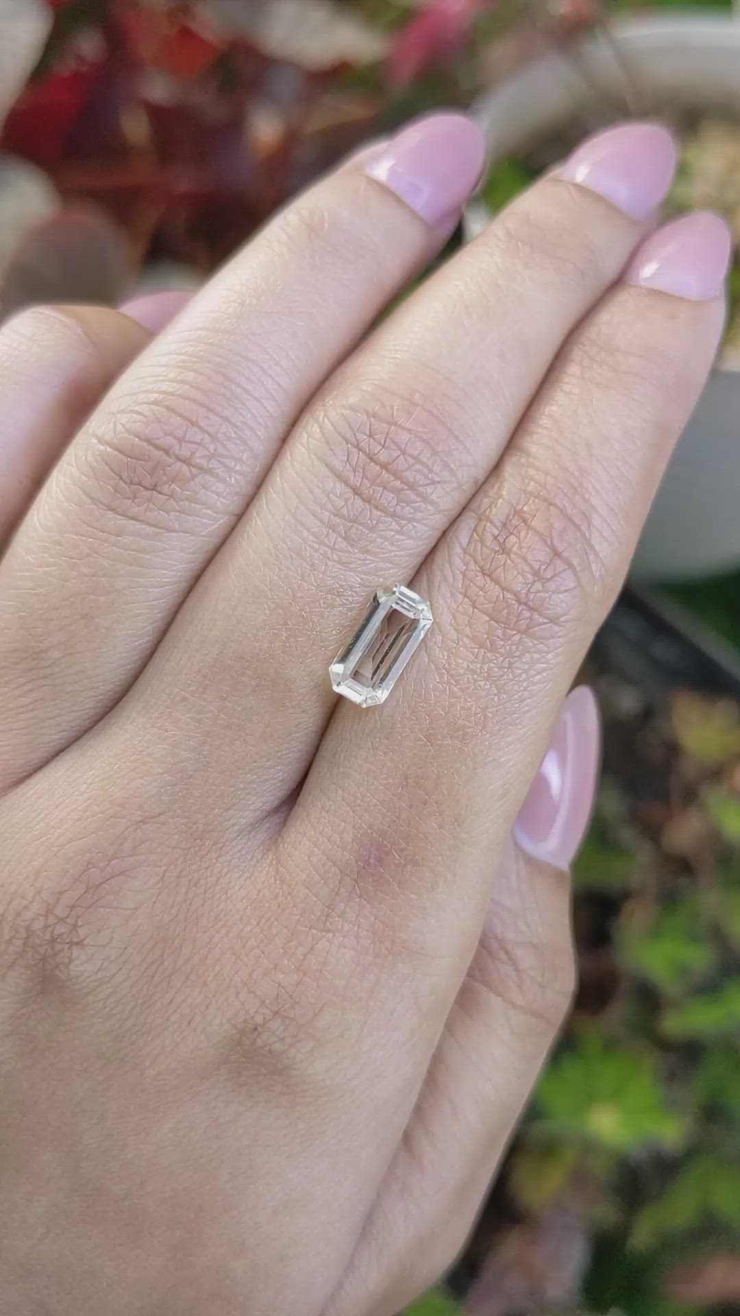 2.44 Ct. Yellow Sapphire from Ceylon (Sri Lanka) Size Video