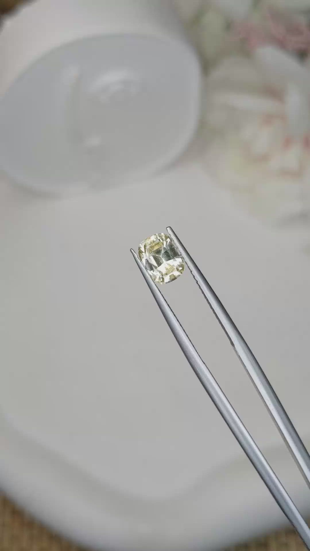 1.32 Ct. Yellow Sapphire from Ceylon (Sri Lanka) Size Video