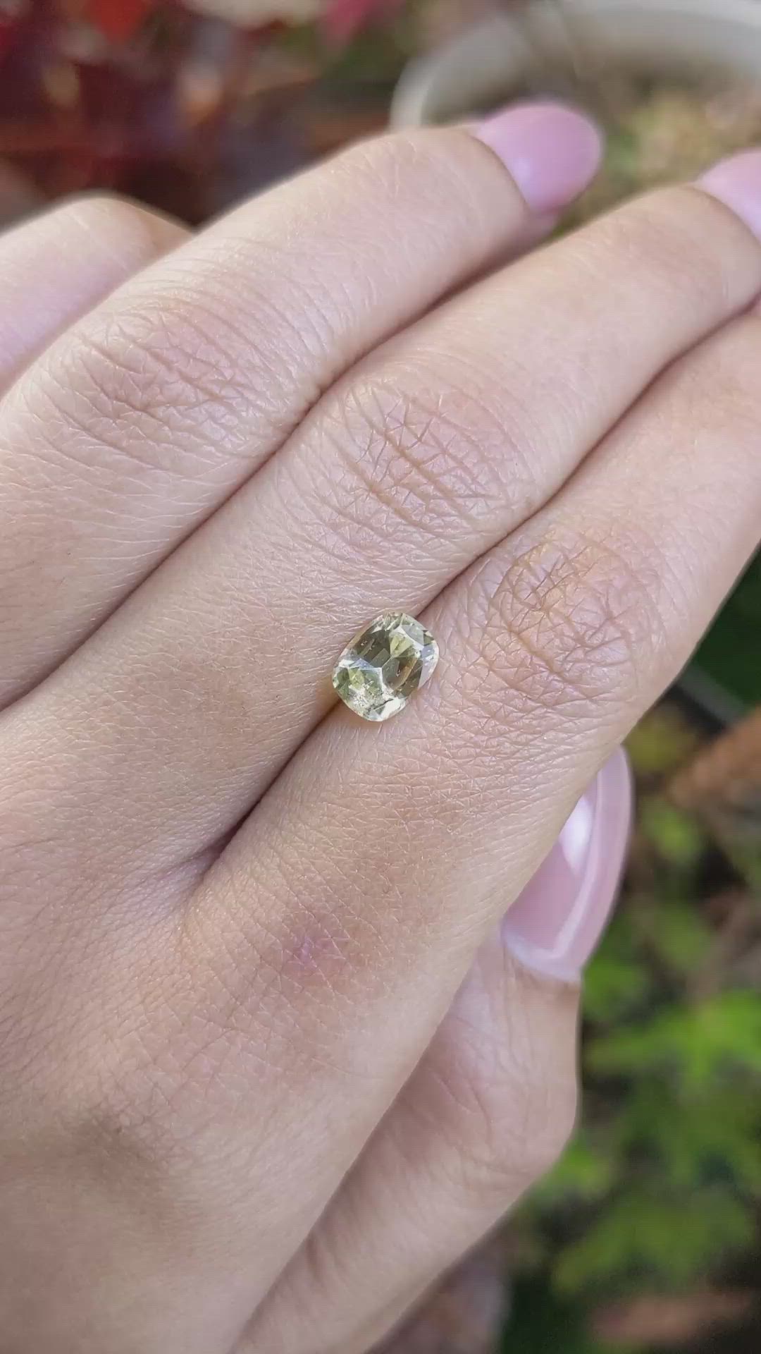 1.32 Ct. Yellow Sapphire from Ceylon (Sri Lanka) Size Video