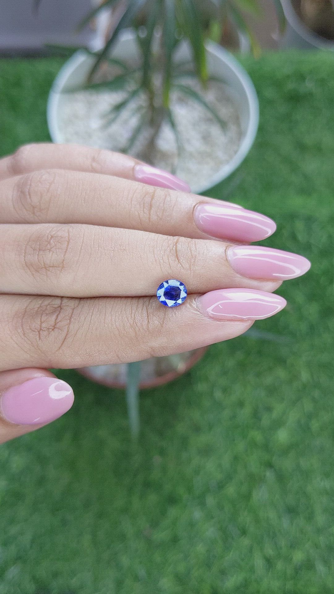 0.96 Ct. Blue Sapphire from Ceylon (Sri Lanka) Size Video
