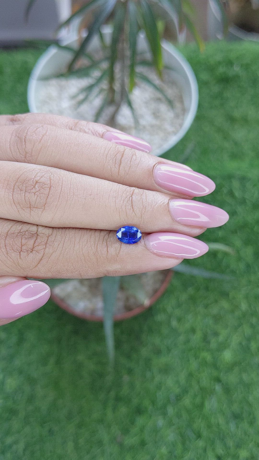 0.89 Ct. Blue Sapphire from Ceylon (Sri Lanka) Size Video