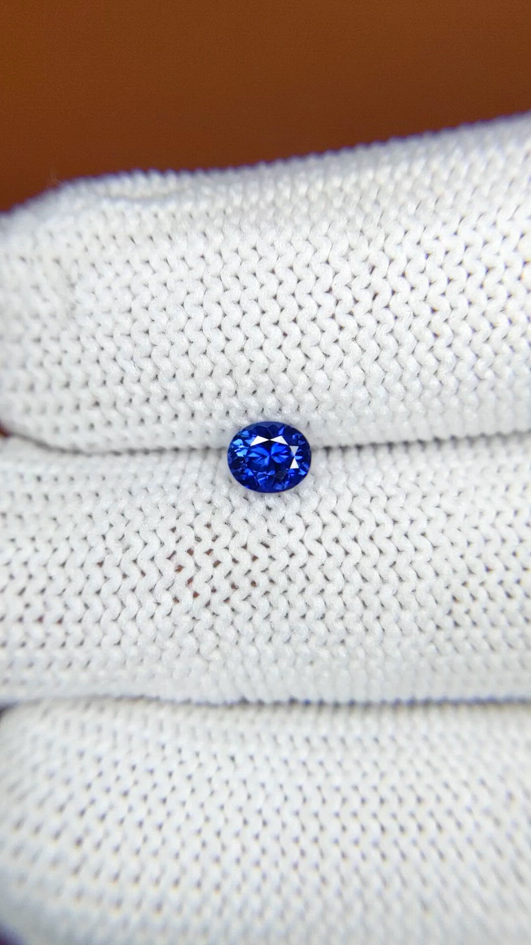 0.43 Ct. Blue Sapphire from Ceylon (Sri Lanka) Size Video