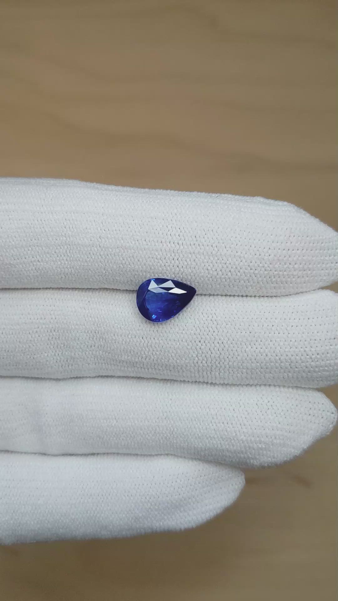 3.03 Ct. Blue Sapphire from Ceylon (Sri Lanka) Size Video
