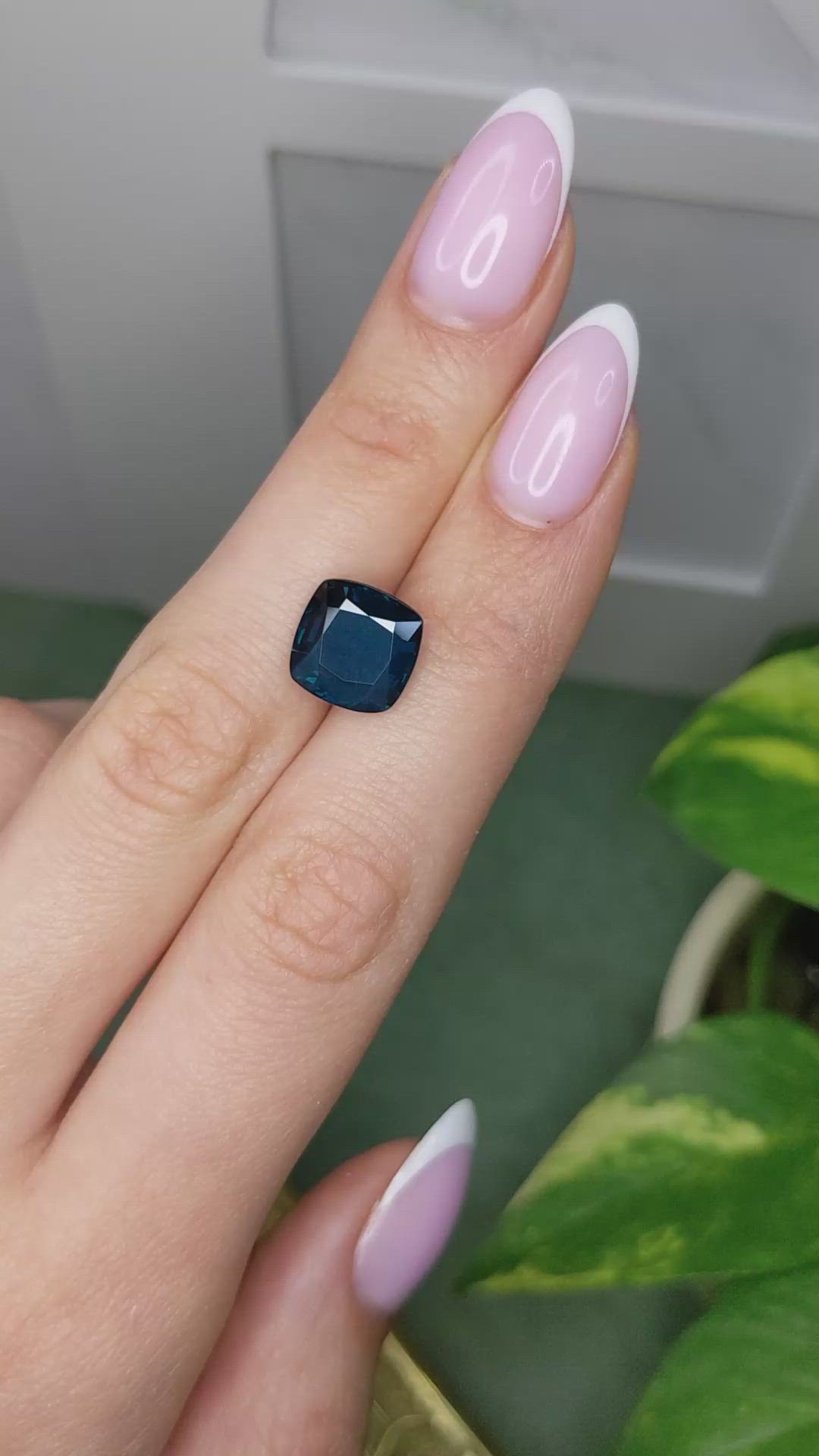 6.38 Ct. Blue Sapphire from Ceylon (Sri Lanka) Size Video