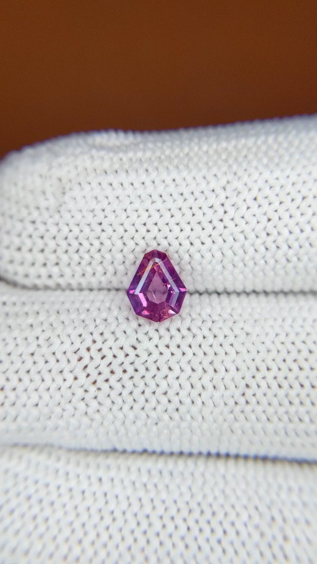 0.99 Ct. Pinkish Purple Sapphire from Ceylon (Sri Lanka) Size Video