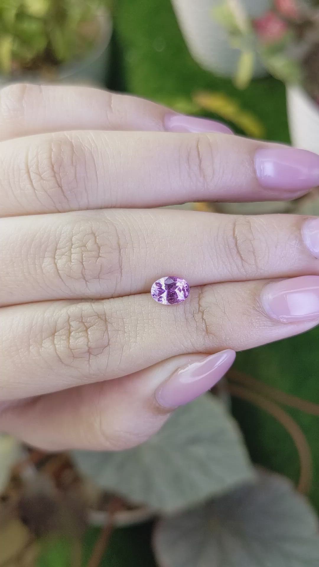 1.03 Ct. Pinkish Purple Sapphire from Ceylon (Sri Lanka) Size Video