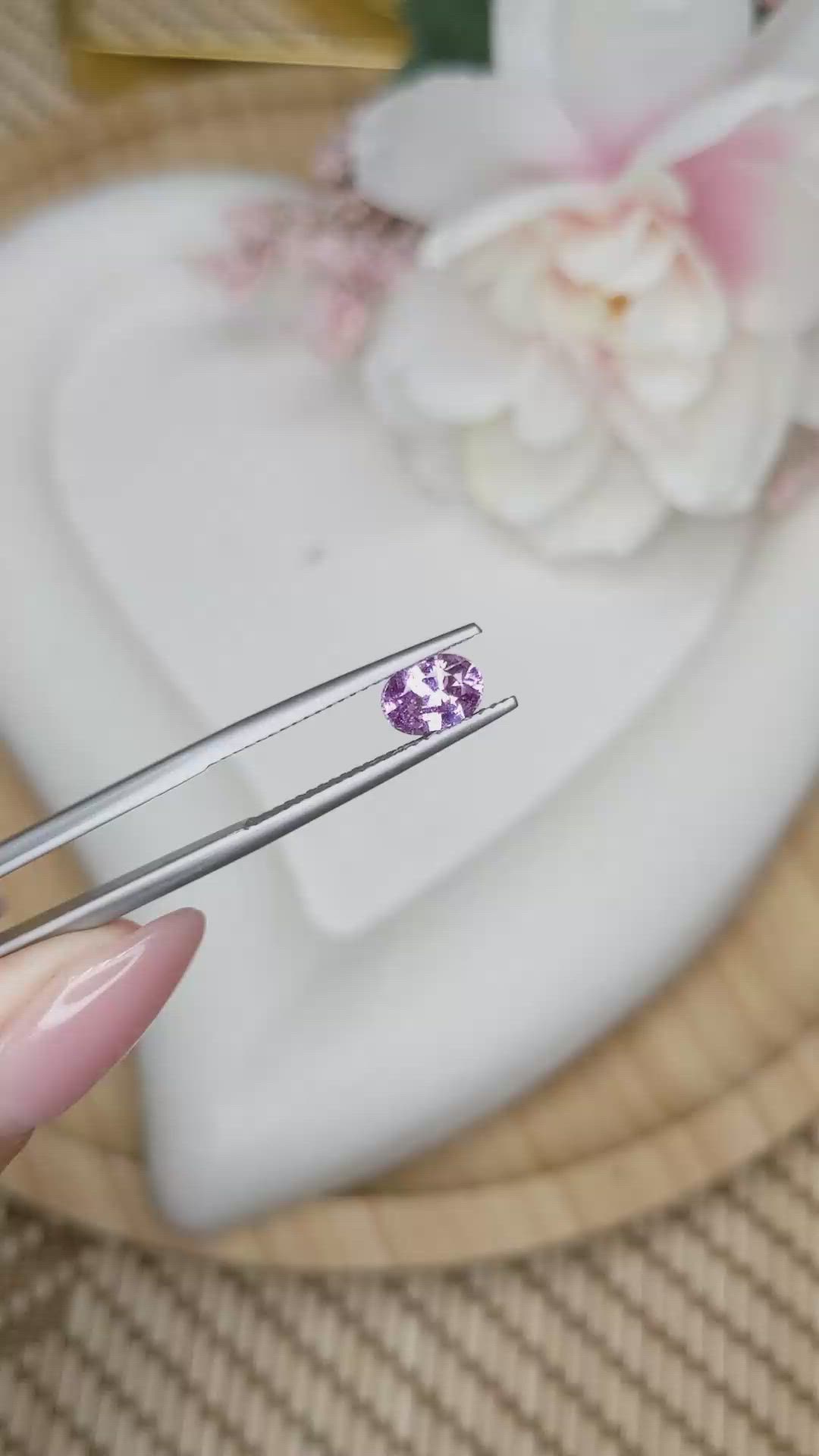 1.03 Ct. Pinkish Purple Sapphire from Ceylon (Sri Lanka) Size Video