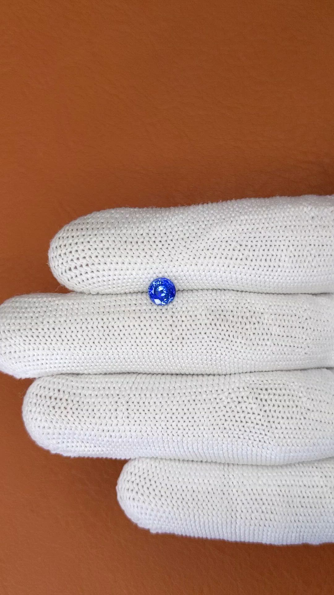0.71 Ct. Blue Sapphire from Ceylon (Sri Lanka) Size Video