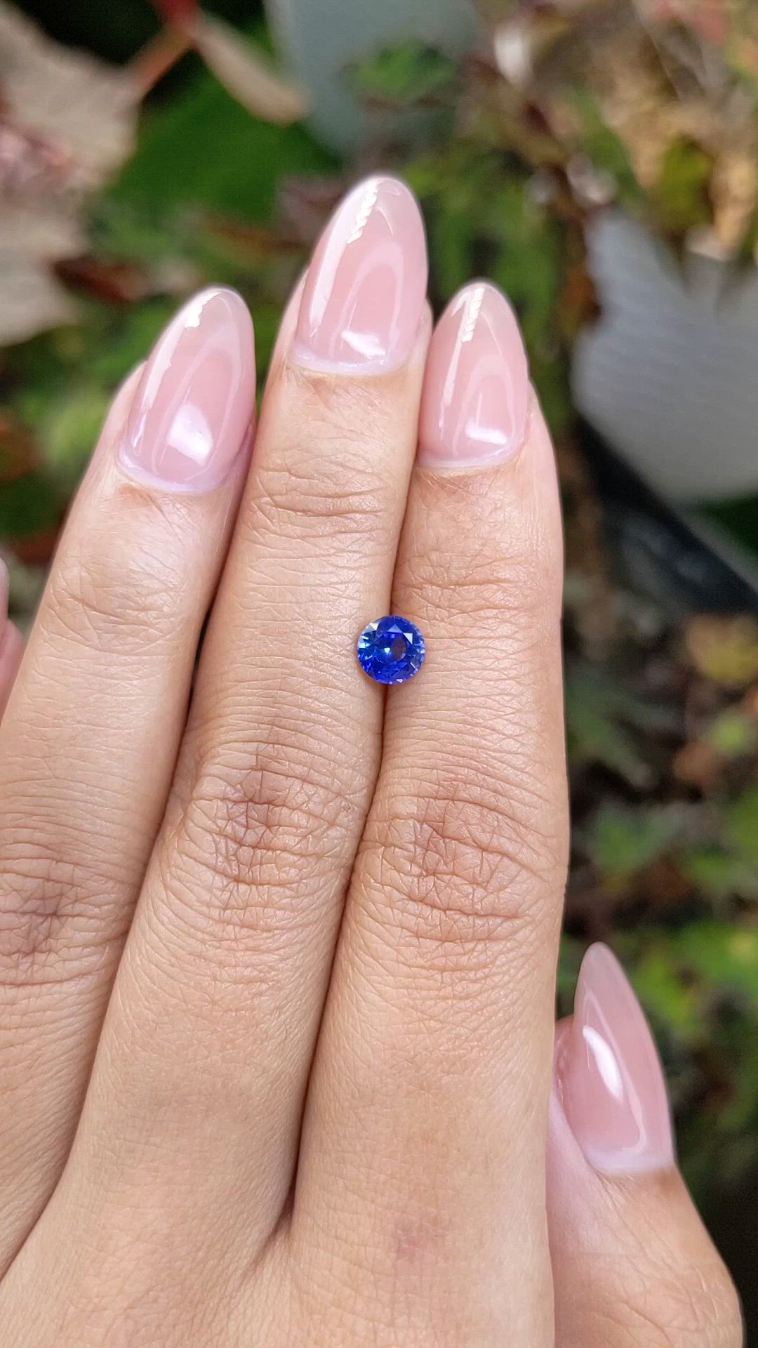 0.71 Ct. Blue Sapphire from Ceylon (Sri Lanka) Size Video