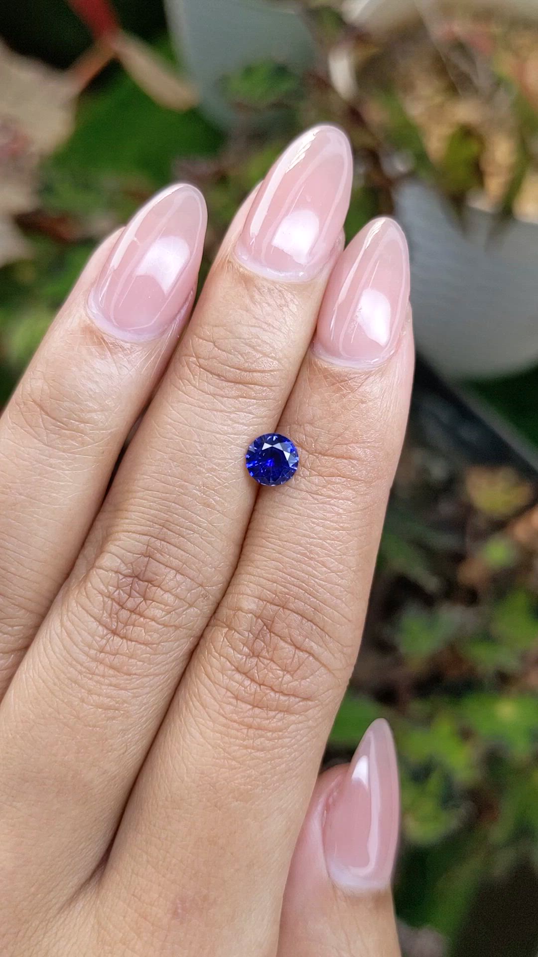 0.76 Ct. Blue Sapphire from Ceylon (Sri Lanka) Size Video