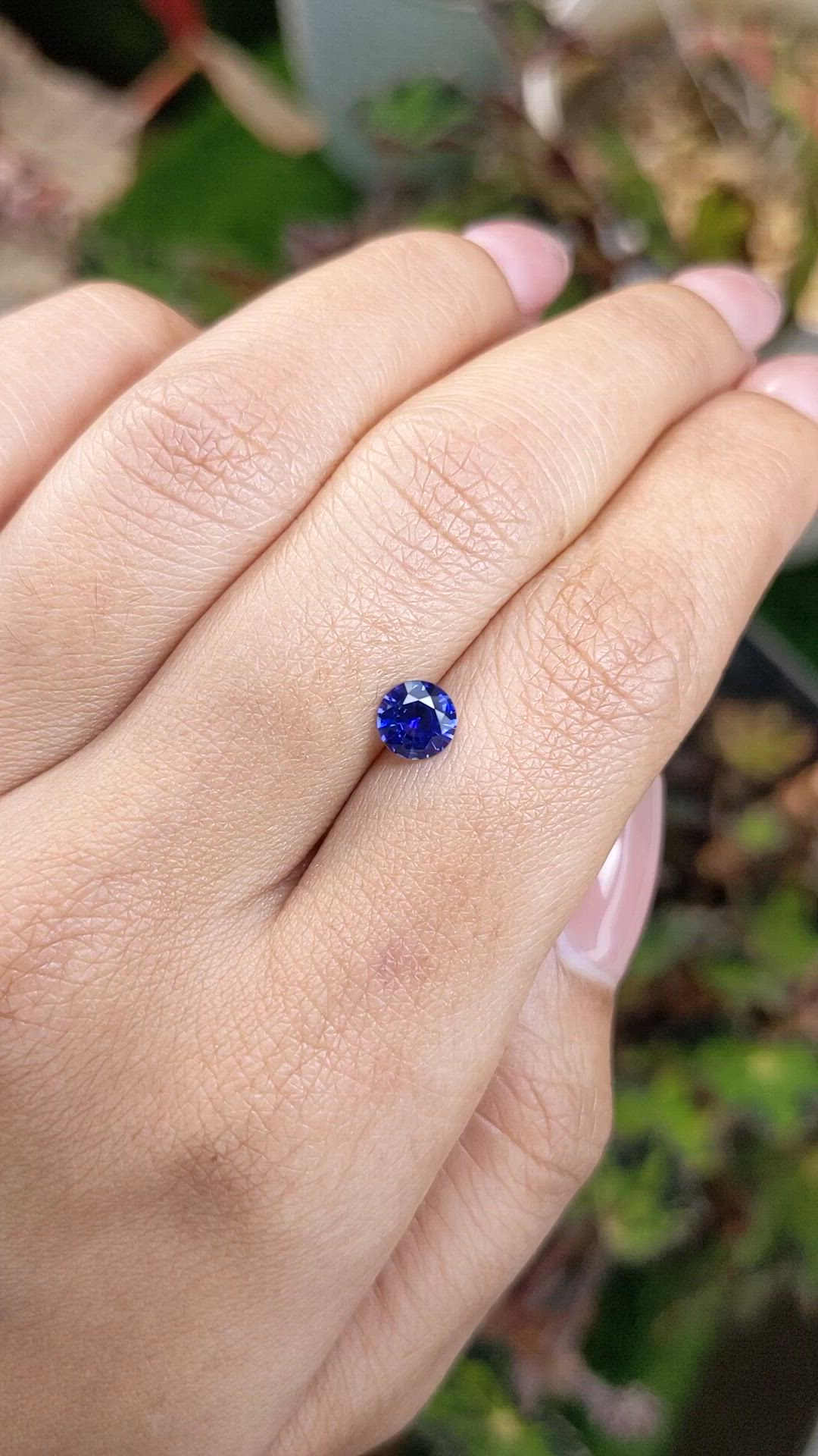 0.76 Ct. Blue Sapphire from Ceylon (Sri Lanka) Size Video