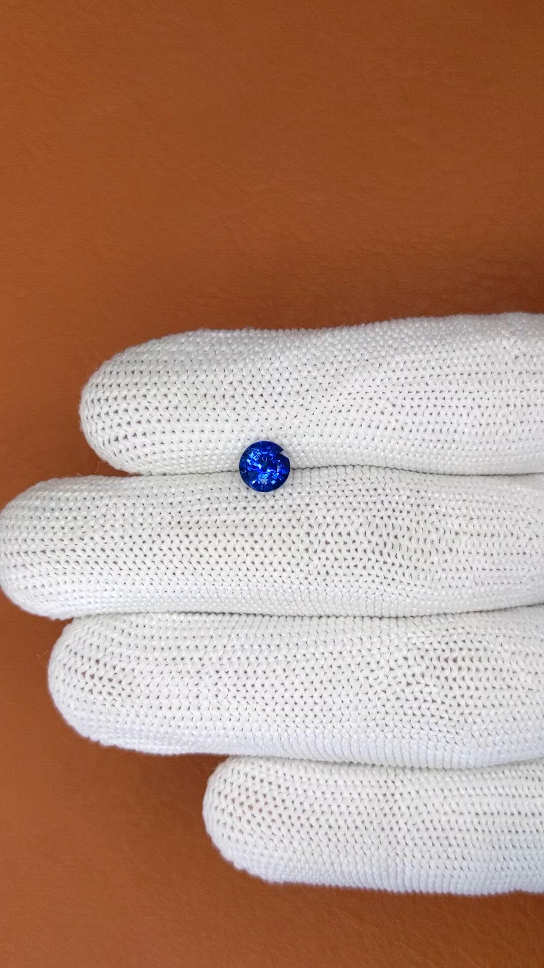 1.08 Ct. Blue Sapphire from Ceylon (Sri Lanka) Size Video