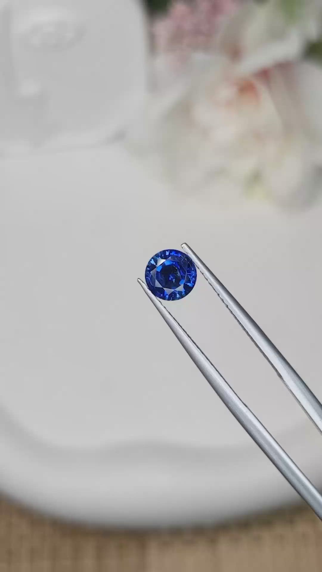 1.17 Ct. Blue Sapphire from Ceylon (Sri Lanka) Size Video