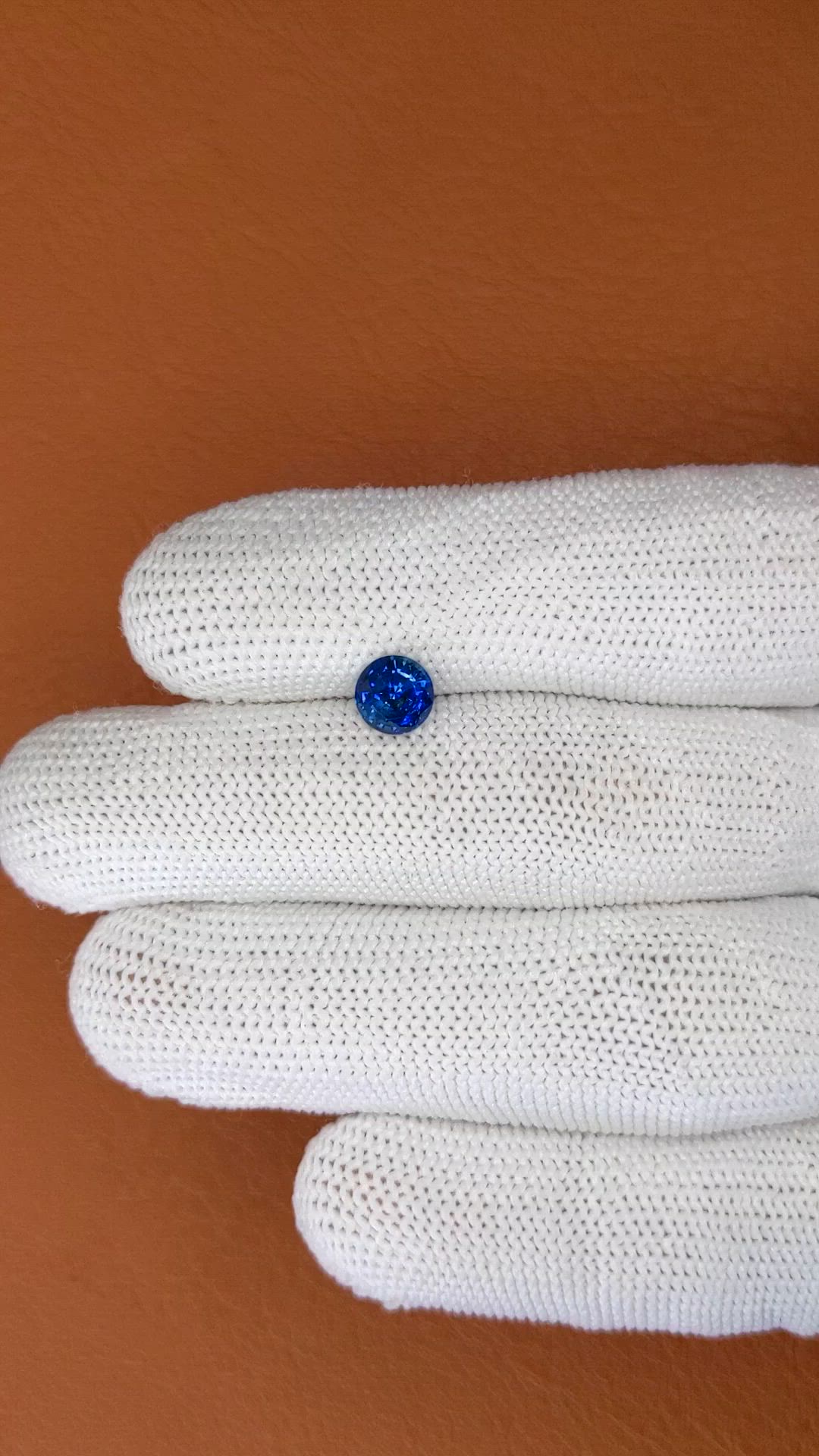 1.17 Ct. Blue Sapphire from Ceylon (Sri Lanka) Size Video