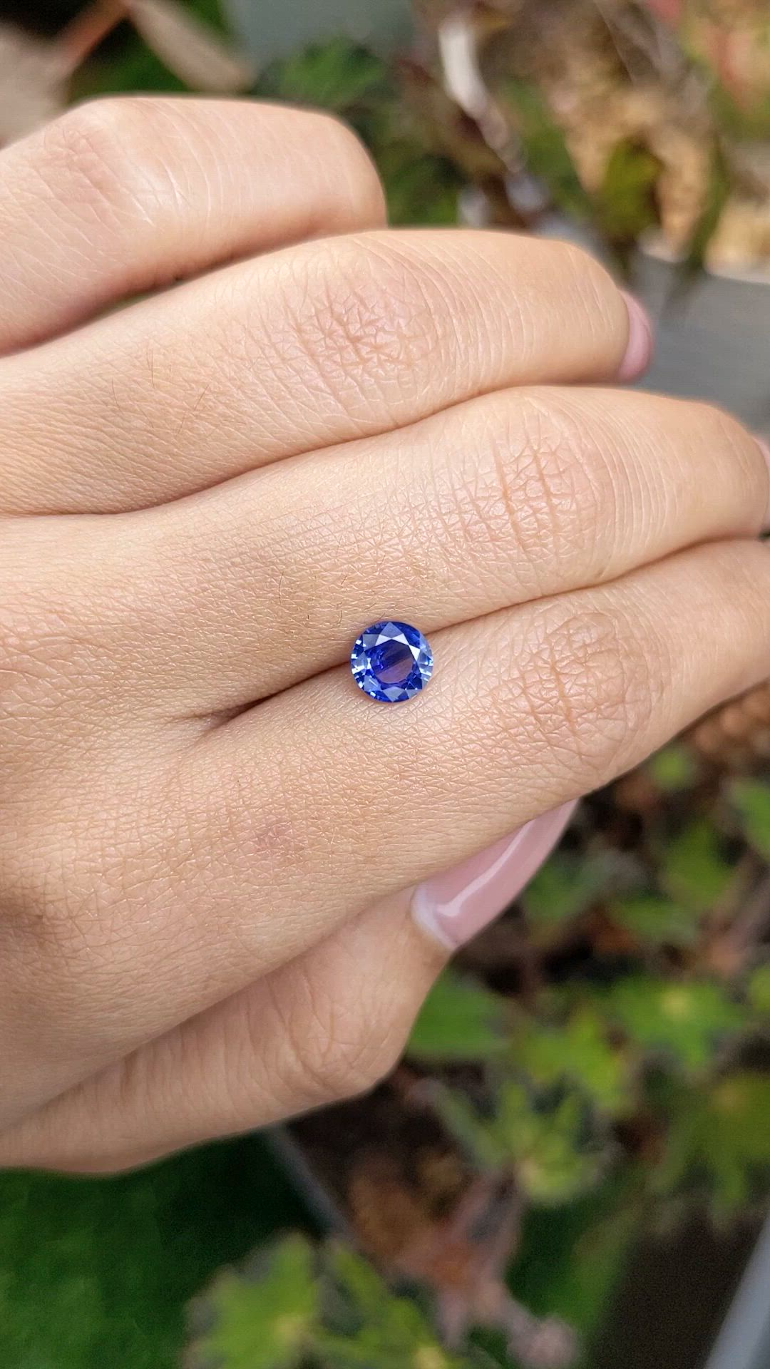 1.02 Ct. Blue Sapphire from Ceylon (Sri Lanka) Size Video