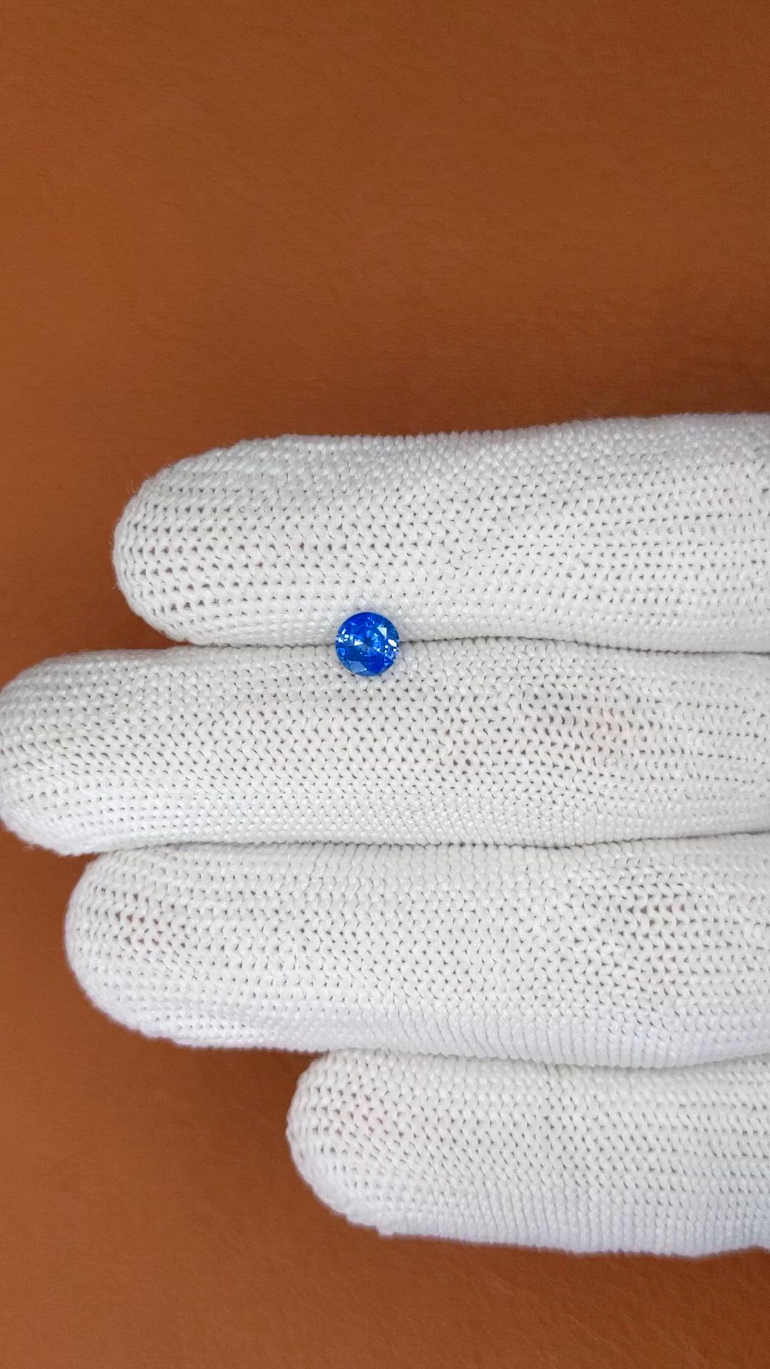 0.61 Ct. Blue Sapphire from Ceylon (Sri Lanka) Size Video
