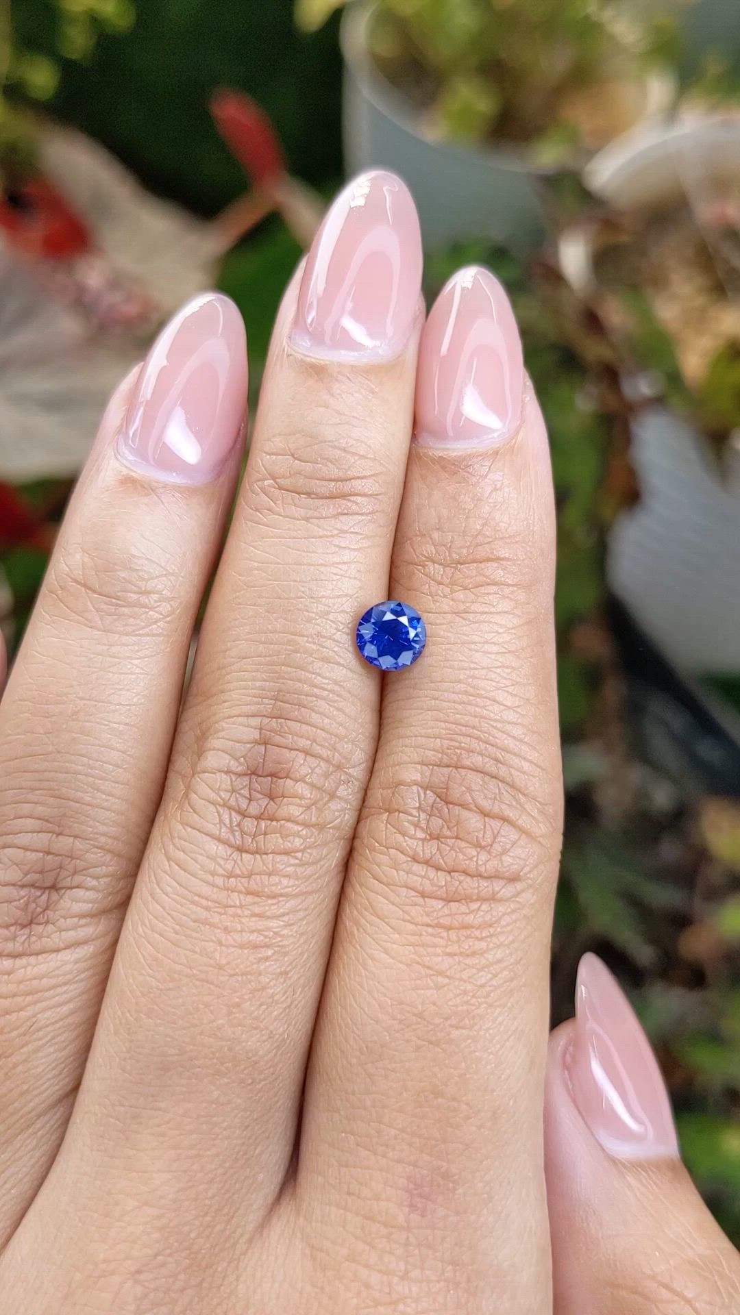 0.93 Ct. Blue Sapphire from Ceylon (Sri Lanka) Size Video