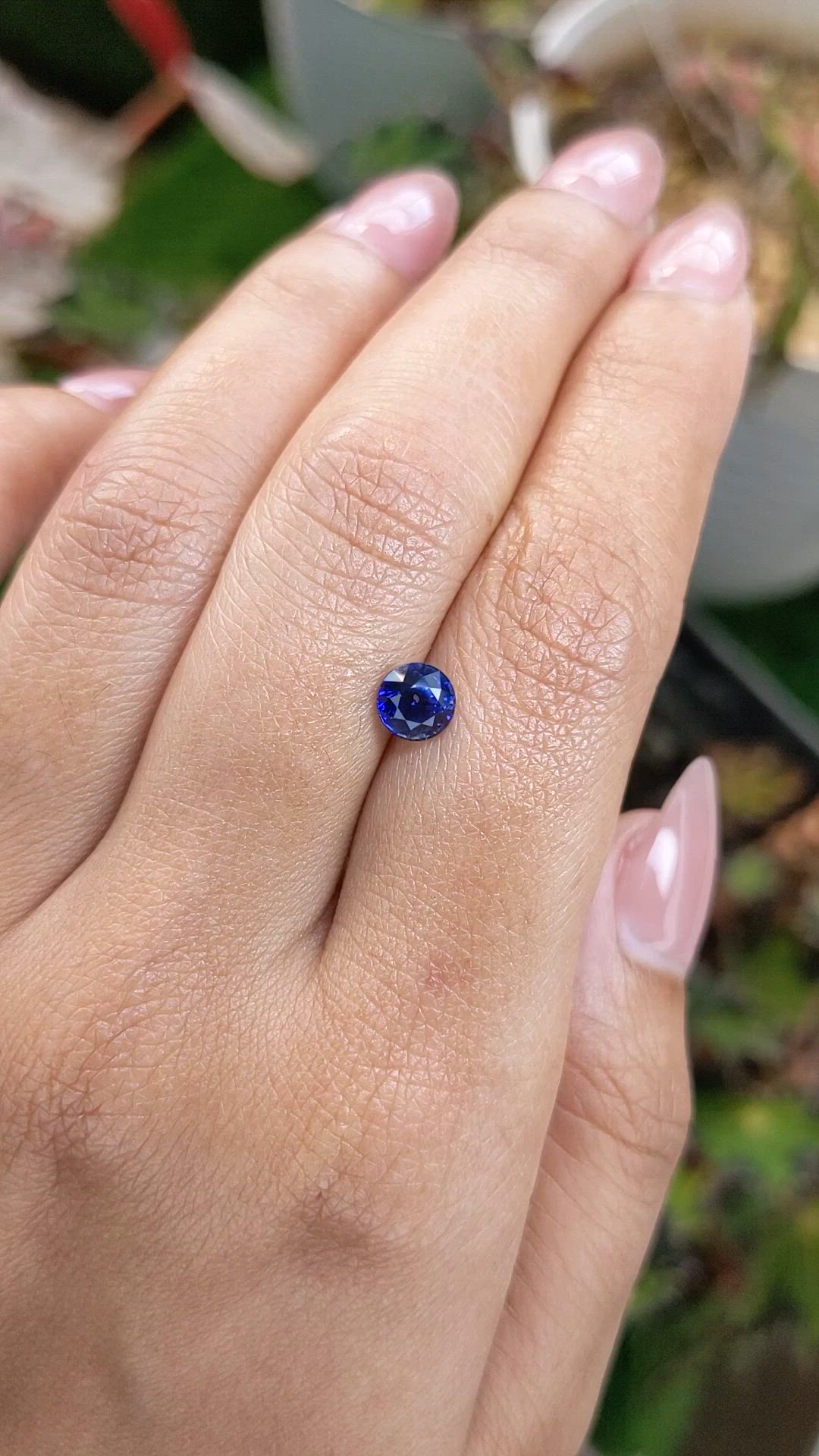 1.04 Ct. Blue Sapphire from Ceylon (Sri Lanka) Size Video
