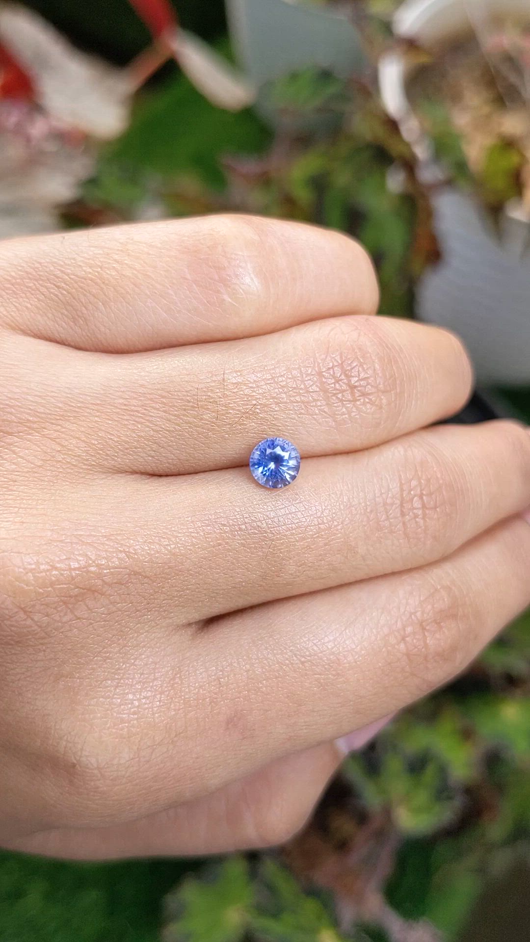 1.00 Ct. Blue Sapphire from Ceylon (Sri Lanka) Size Video