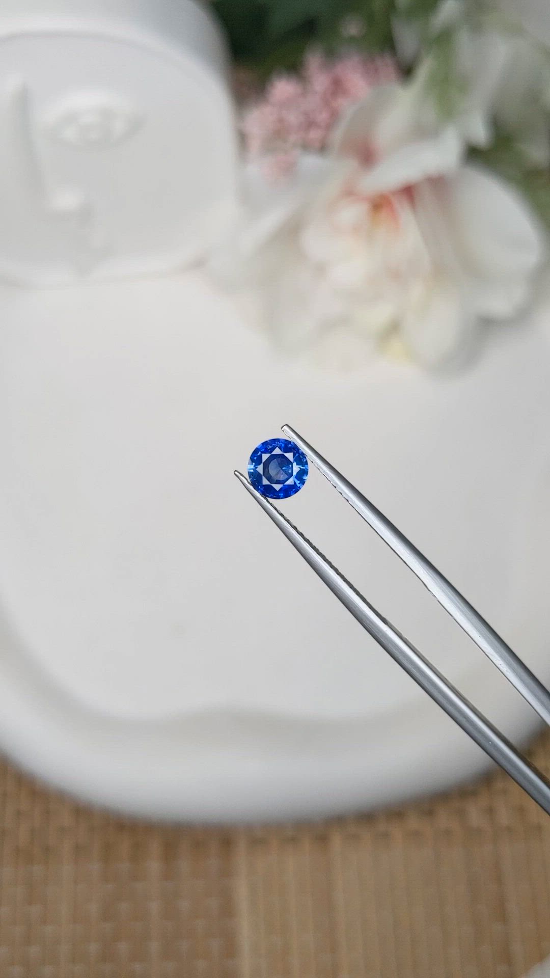 0.72 Ct. Blue Sapphire from Ceylon (Sri Lanka) Size Video
