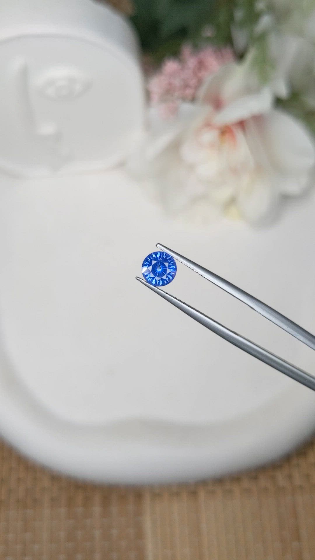 0.97 Ct. Blue Sapphire from Ceylon (Sri Lanka) Size Video