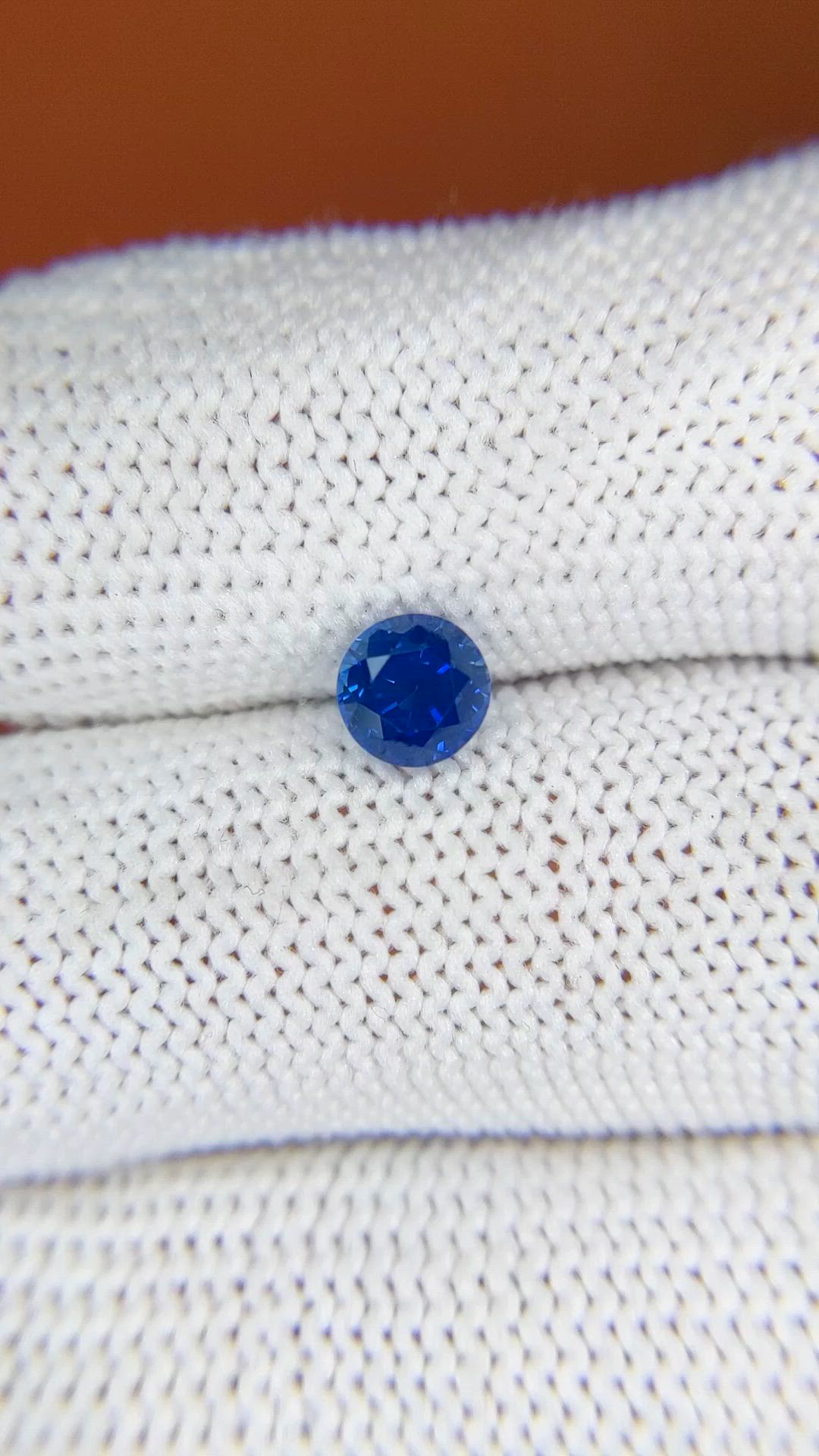 1.13 Ct. Blue Sapphire from Ceylon (Sri Lanka) Size Video