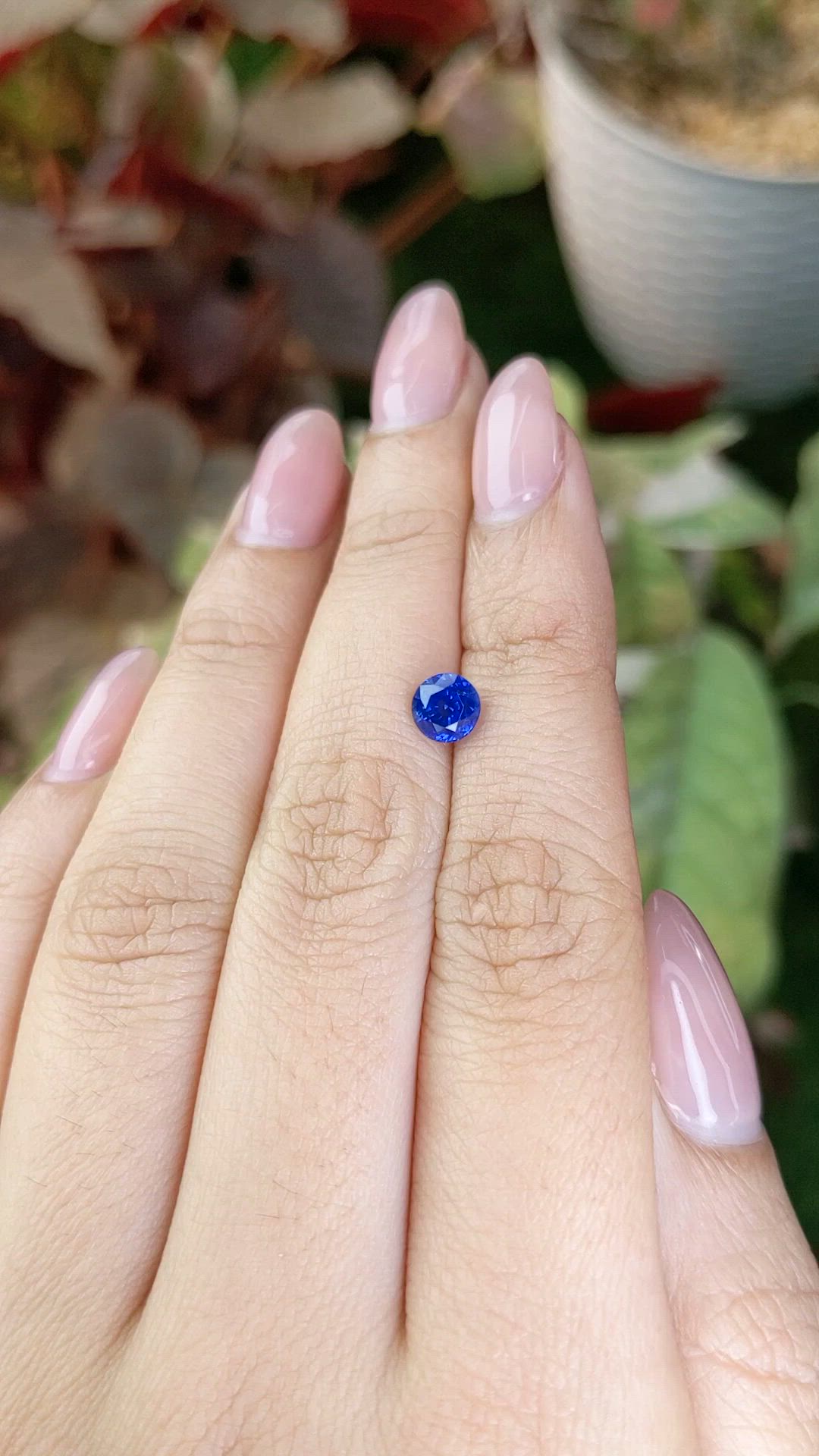 1.13 Ct. Blue Sapphire from Ceylon (Sri Lanka) Size Video