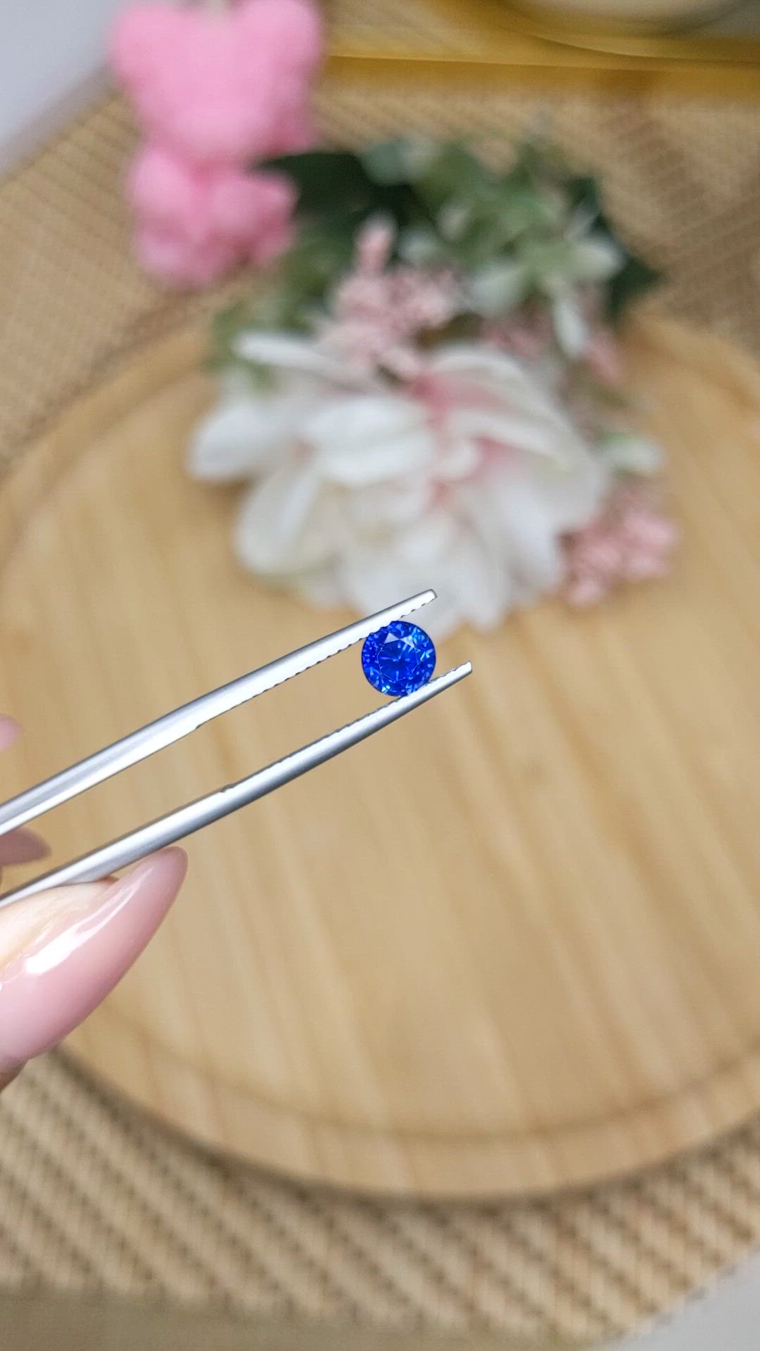 1.13 Ct. Blue Sapphire from Ceylon (Sri Lanka) Size Video