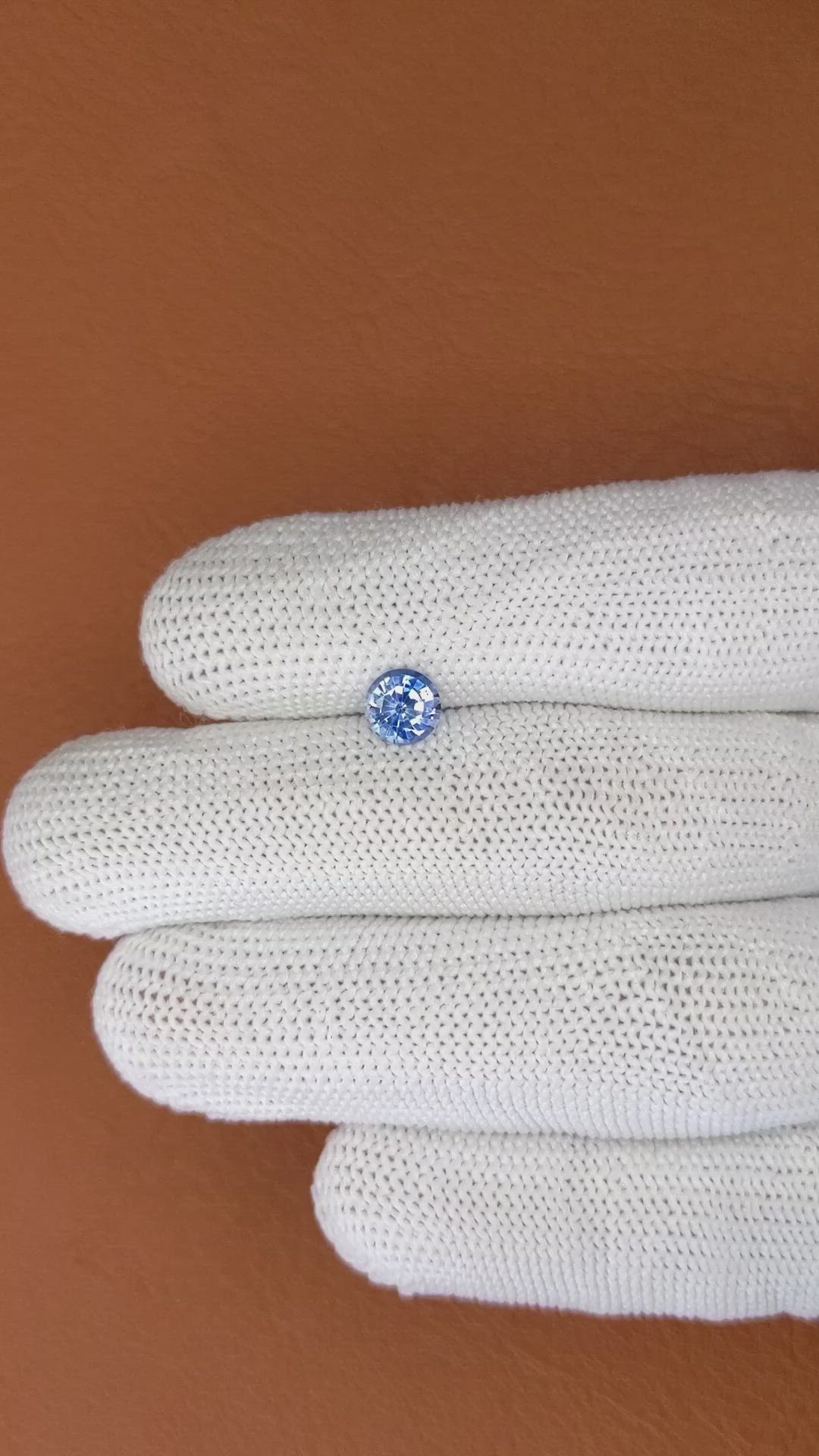 1.00 Ct. Blue Sapphire from Ceylon (Sri Lanka) Size Video