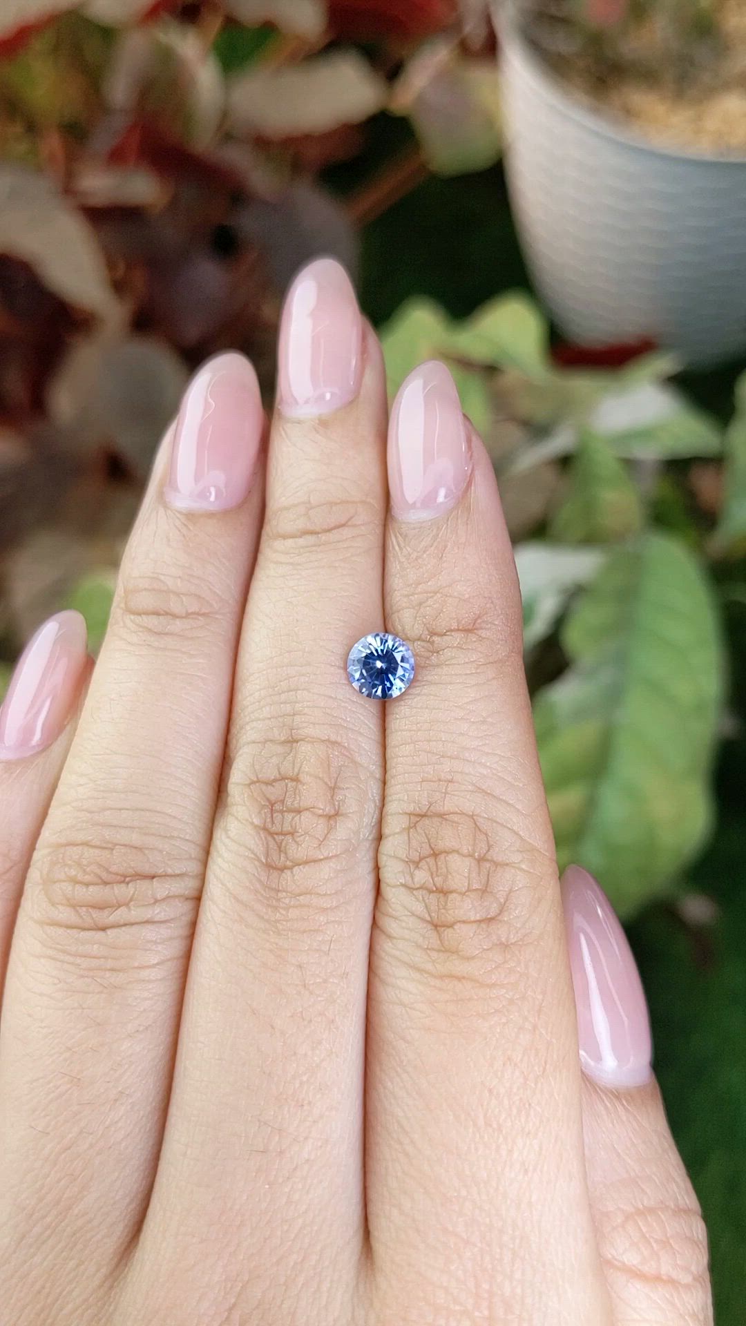 1.00 Ct. Blue Sapphire from Ceylon (Sri Lanka) Size Video