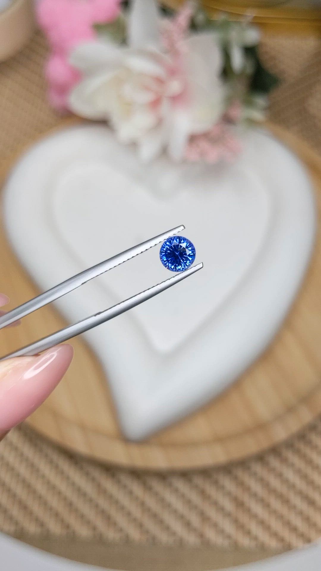 1.25 Ct. Blue Sapphire from Ceylon (Sri Lanka) Size Video