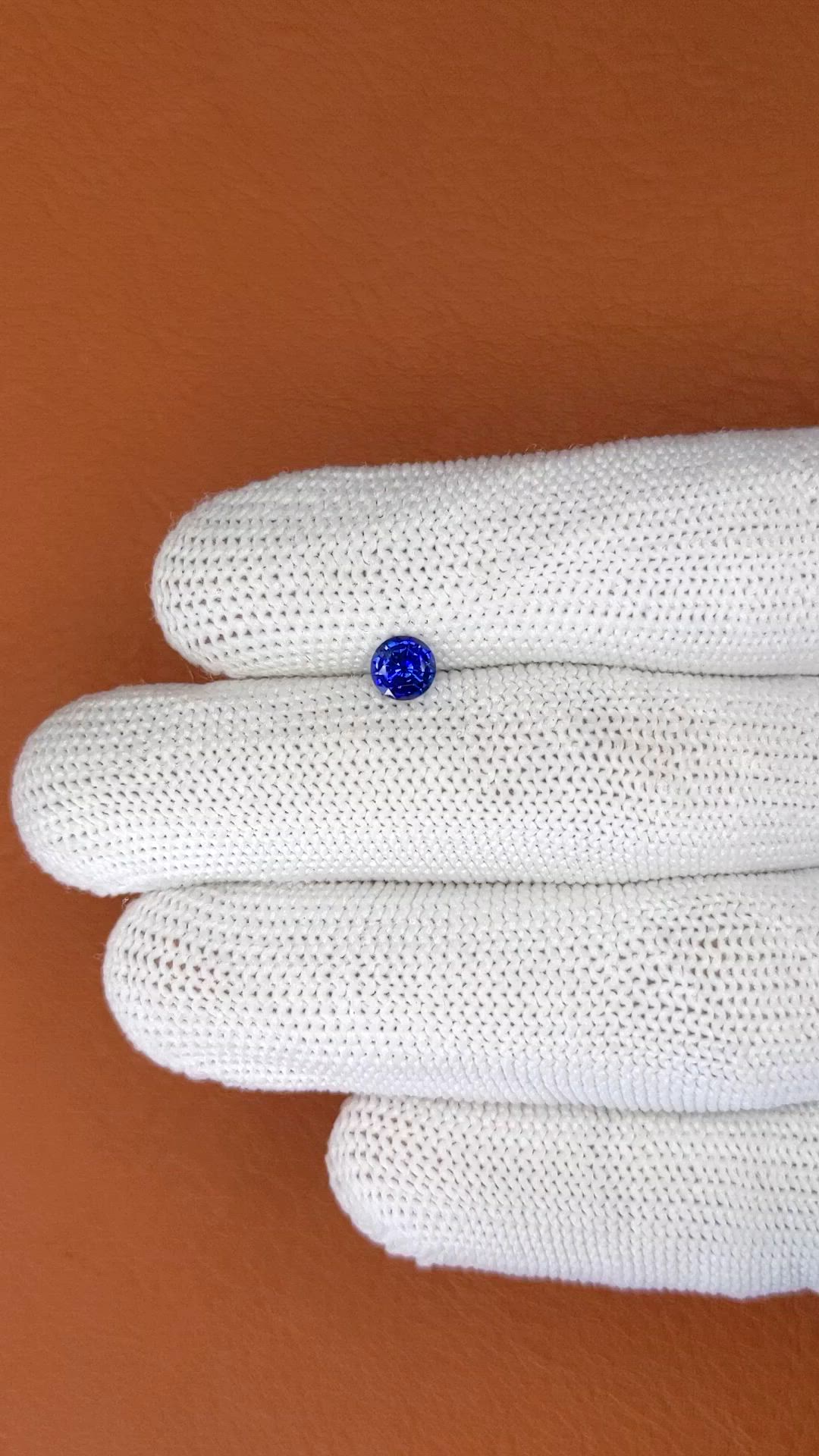 0.54 Ct. Blue Sapphire from Ceylon (Sri Lanka) Size Video