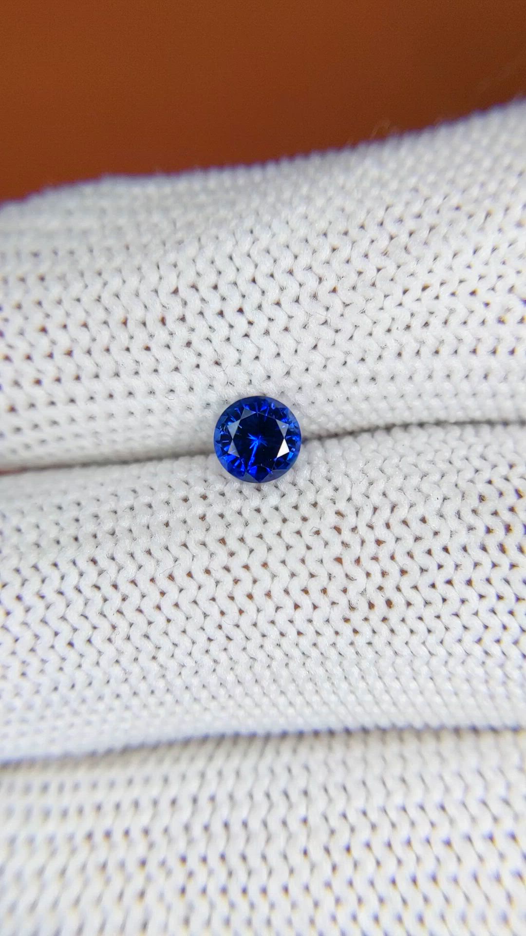 0.54 Ct. Blue Sapphire from Ceylon (Sri Lanka) Size Video