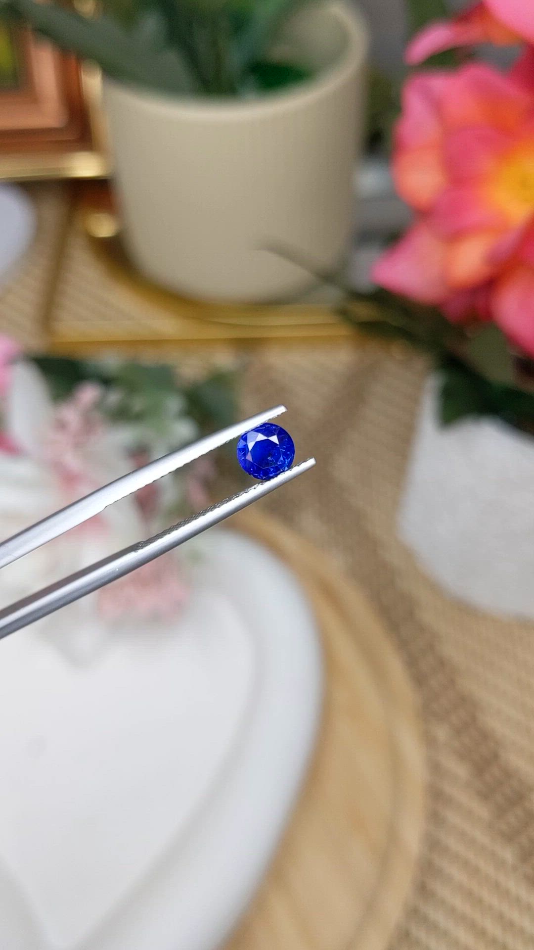 0.80 Ct. Blue Sapphire from Ceylon (Sri Lanka) Size Video