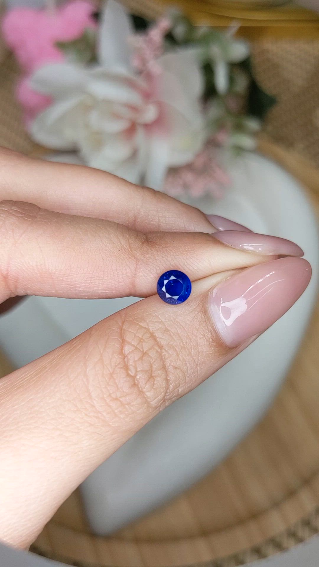 0.80 Ct. Blue Sapphire from Ceylon (Sri Lanka) Size Video