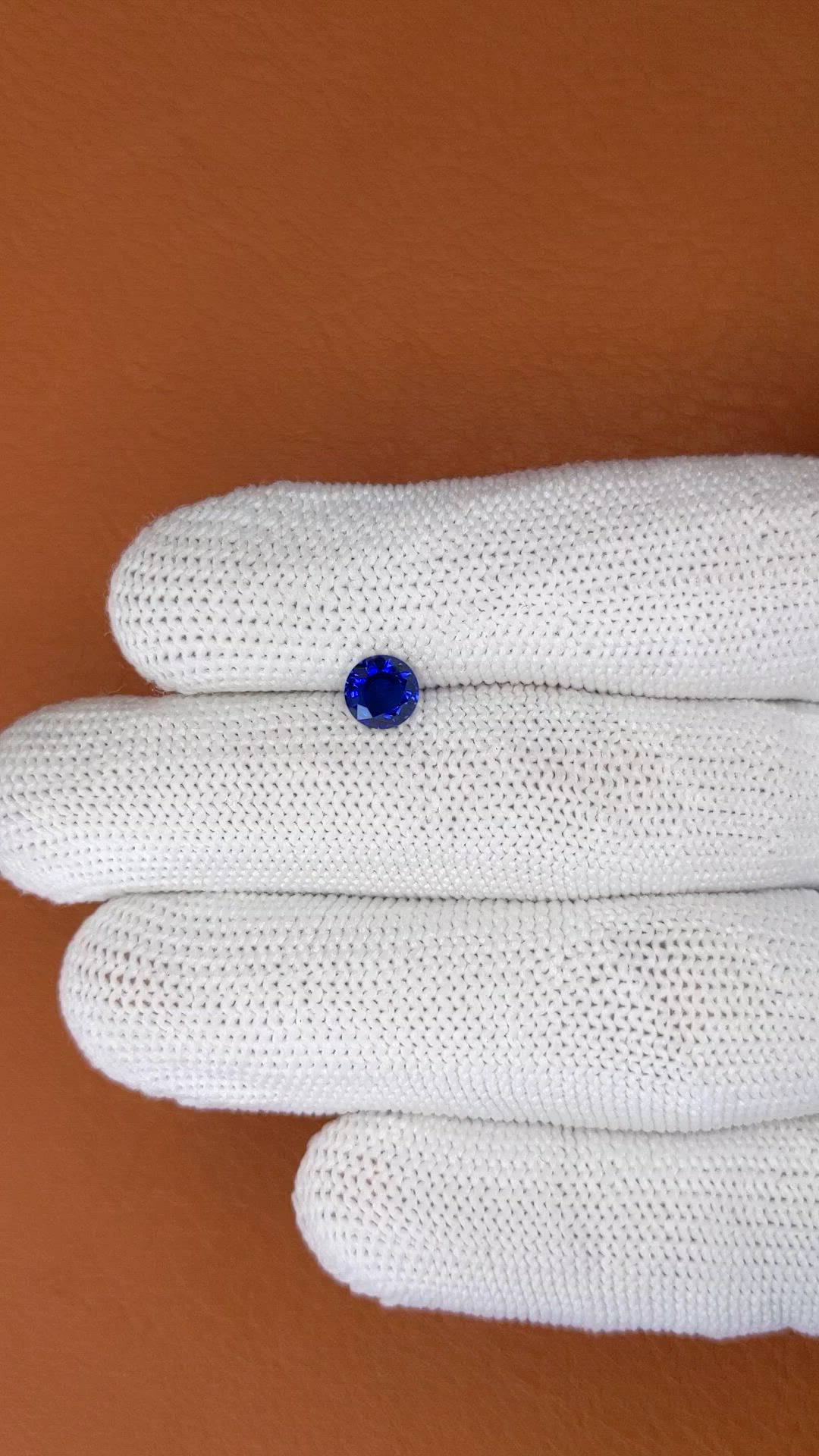 0.85 Ct. Blue Sapphire from Ceylon (Sri Lanka) Size Video