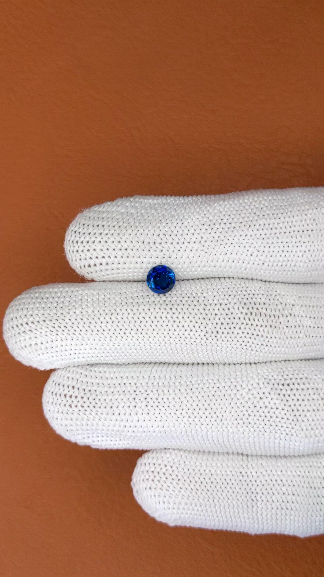 0.74 Ct. Blue Sapphire from Ceylon (Sri Lanka) Size Video