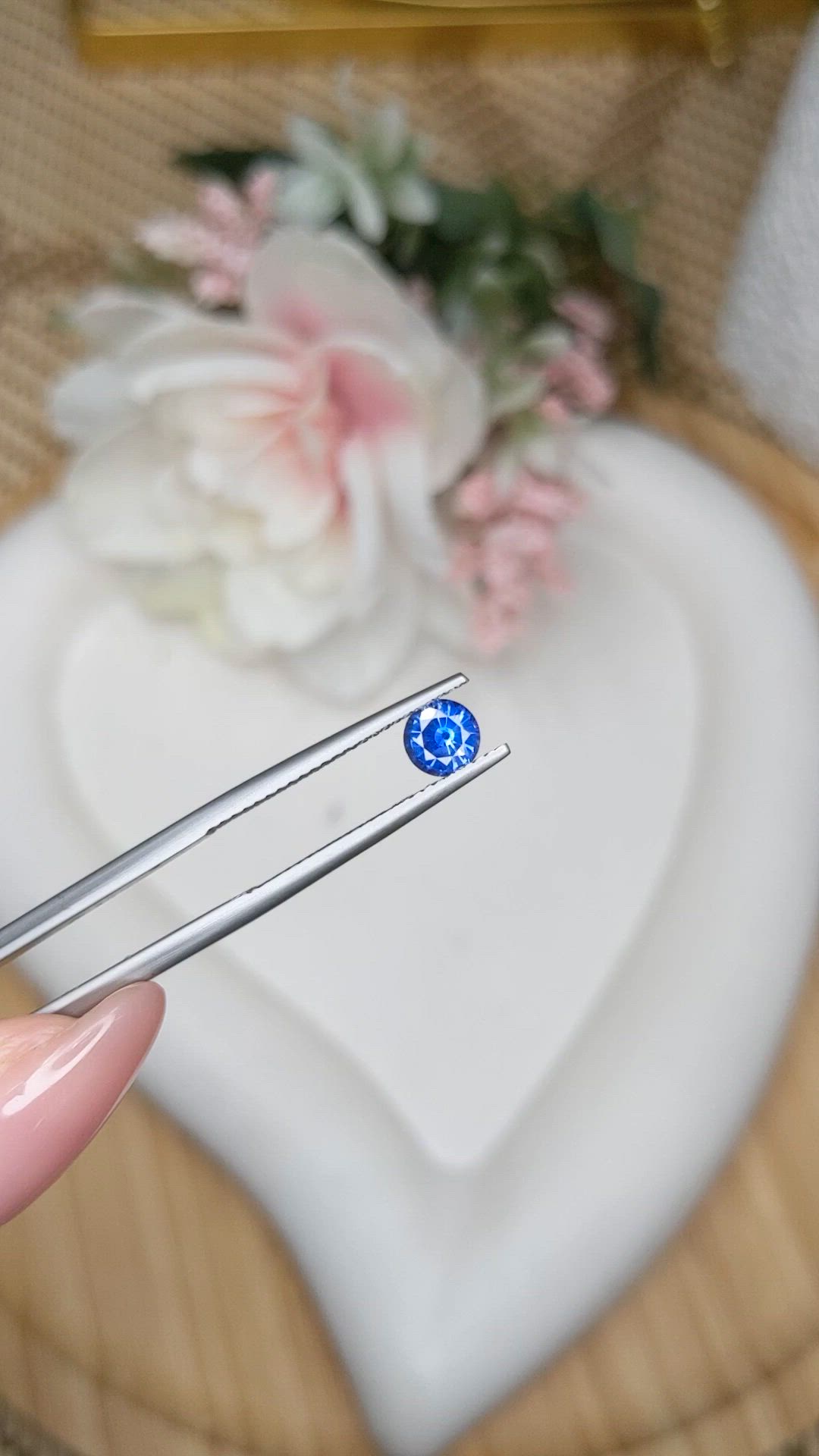 0.65 Ct. Blue Sapphire from Ceylon (Sri Lanka) Size Video