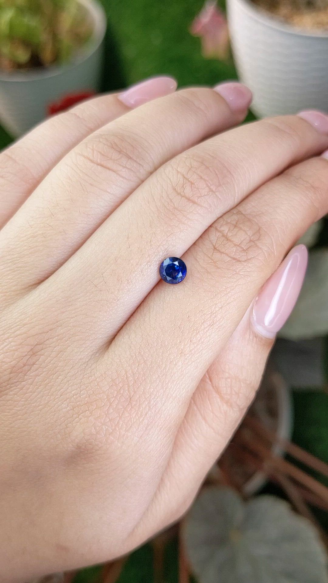 0.83 Ct. Blue Sapphire from Ceylon (Sri Lanka) Size Video