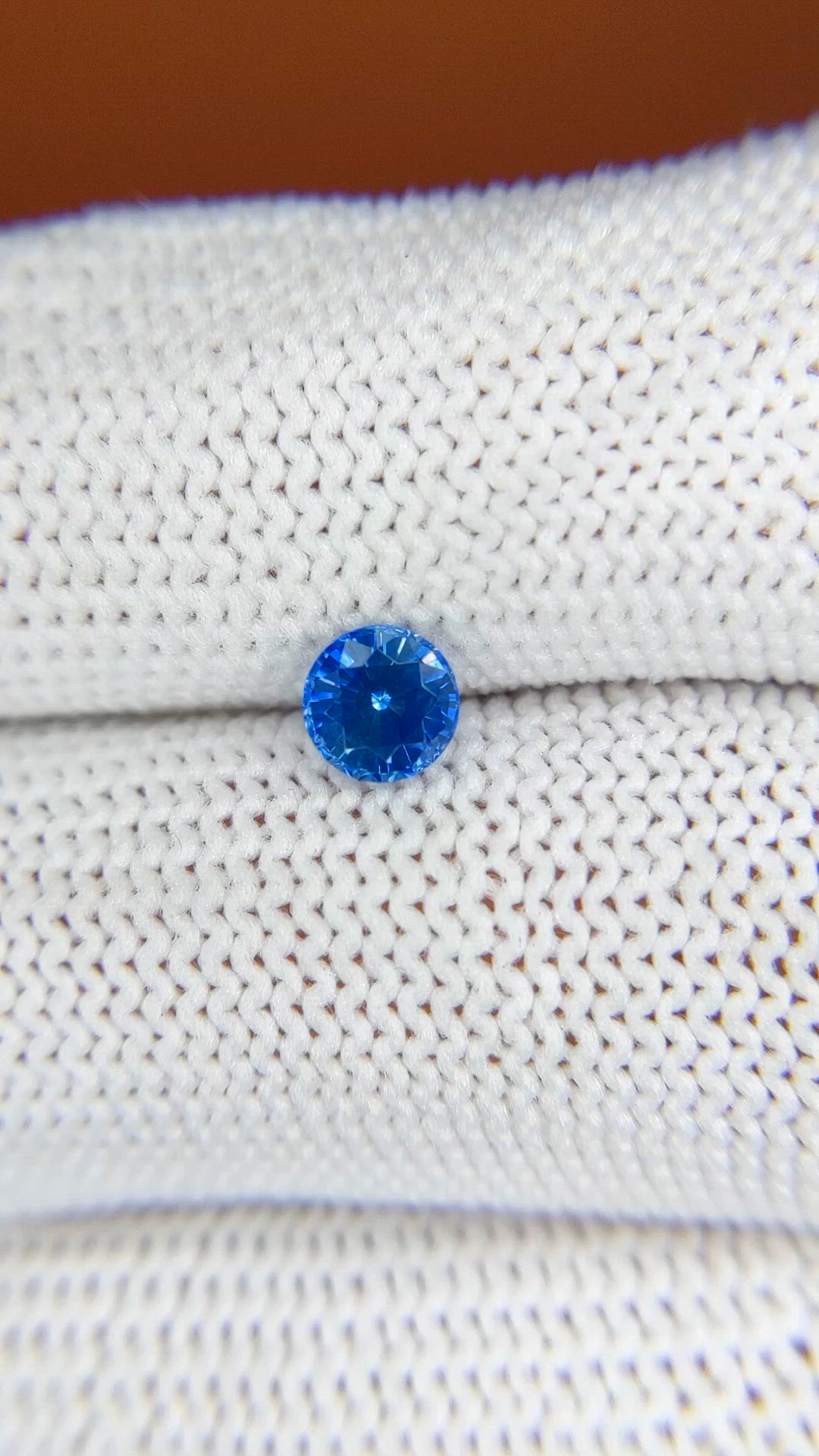 0.66 Ct. Blue Sapphire from Ceylon (Sri Lanka) Size Video