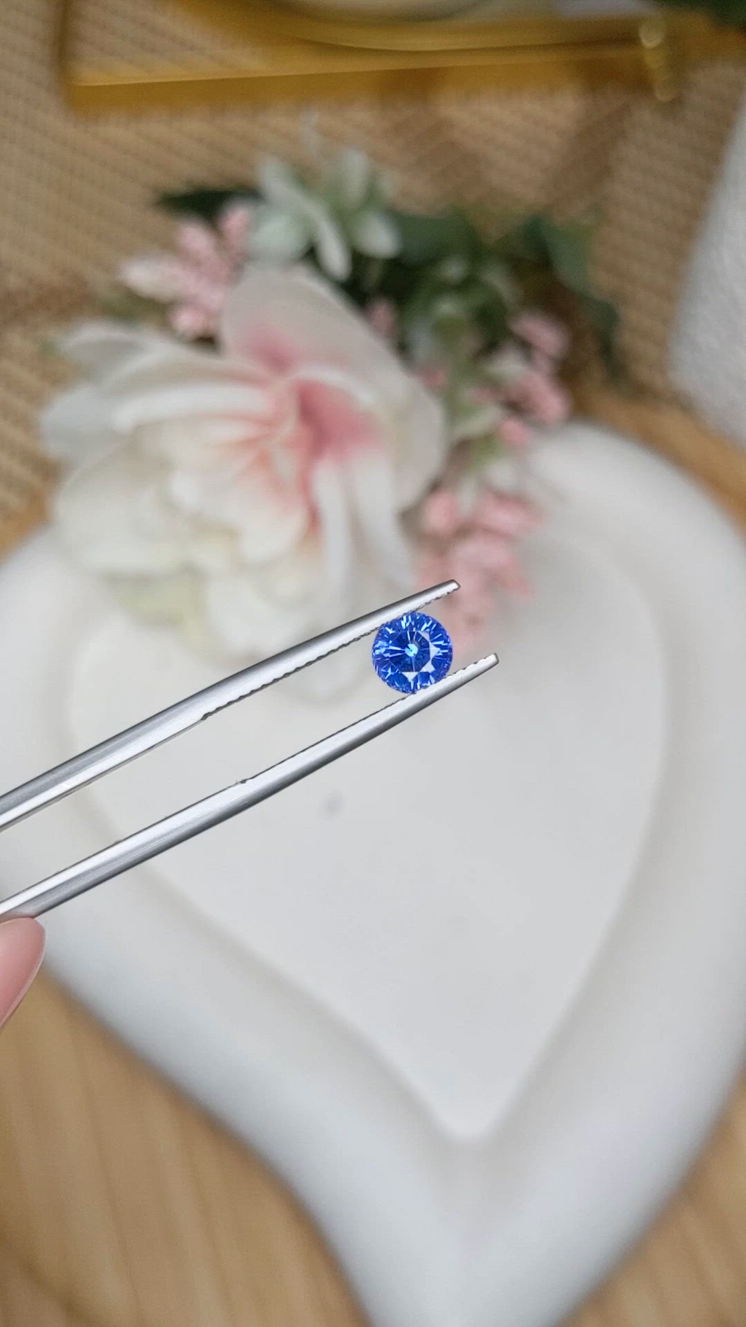 0.99 Ct. Blue Sapphire from Ceylon (Sri Lanka) Size Video