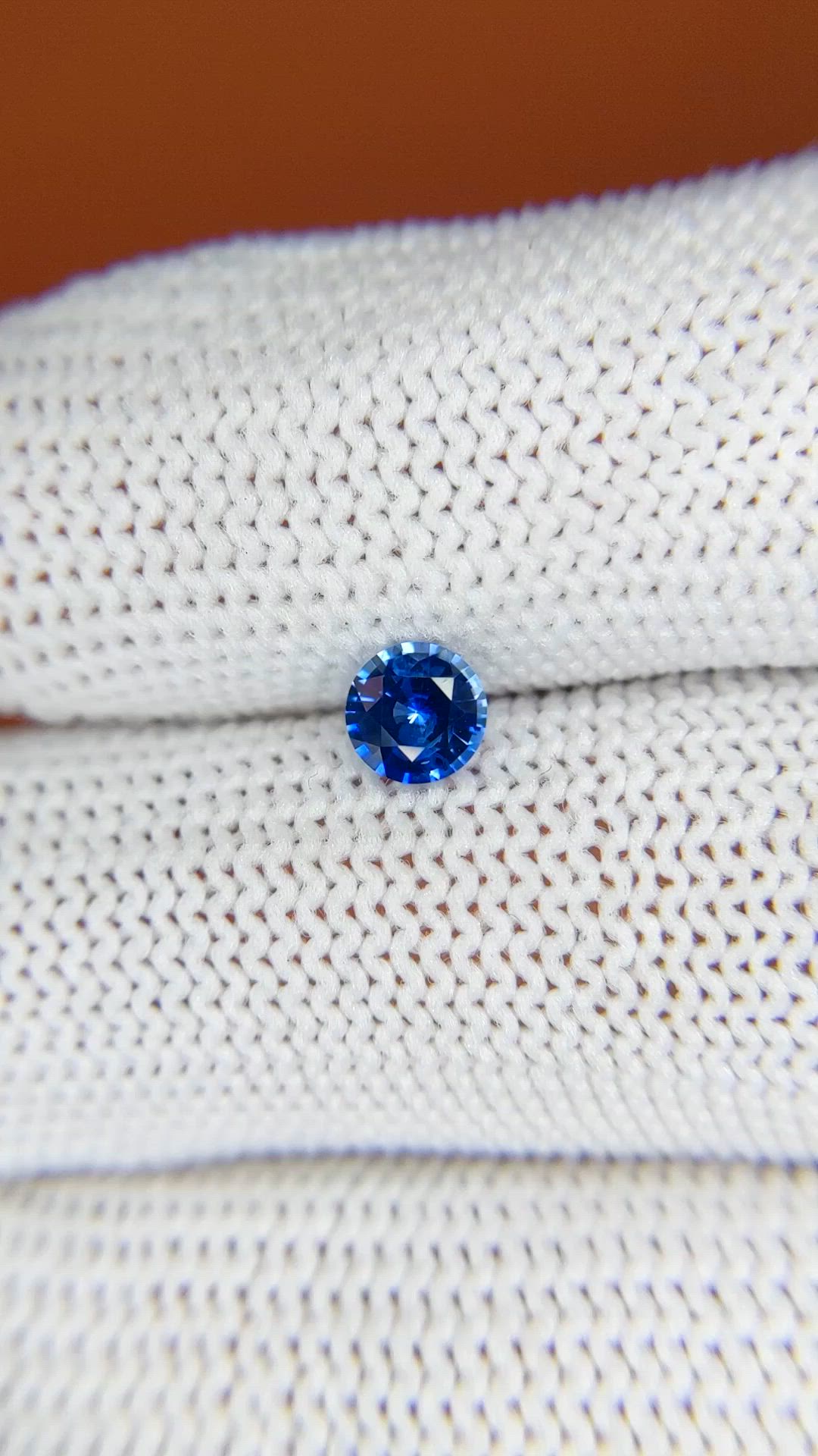 0.54 Ct. Blue Sapphire from Ceylon (Sri Lanka) Size Video