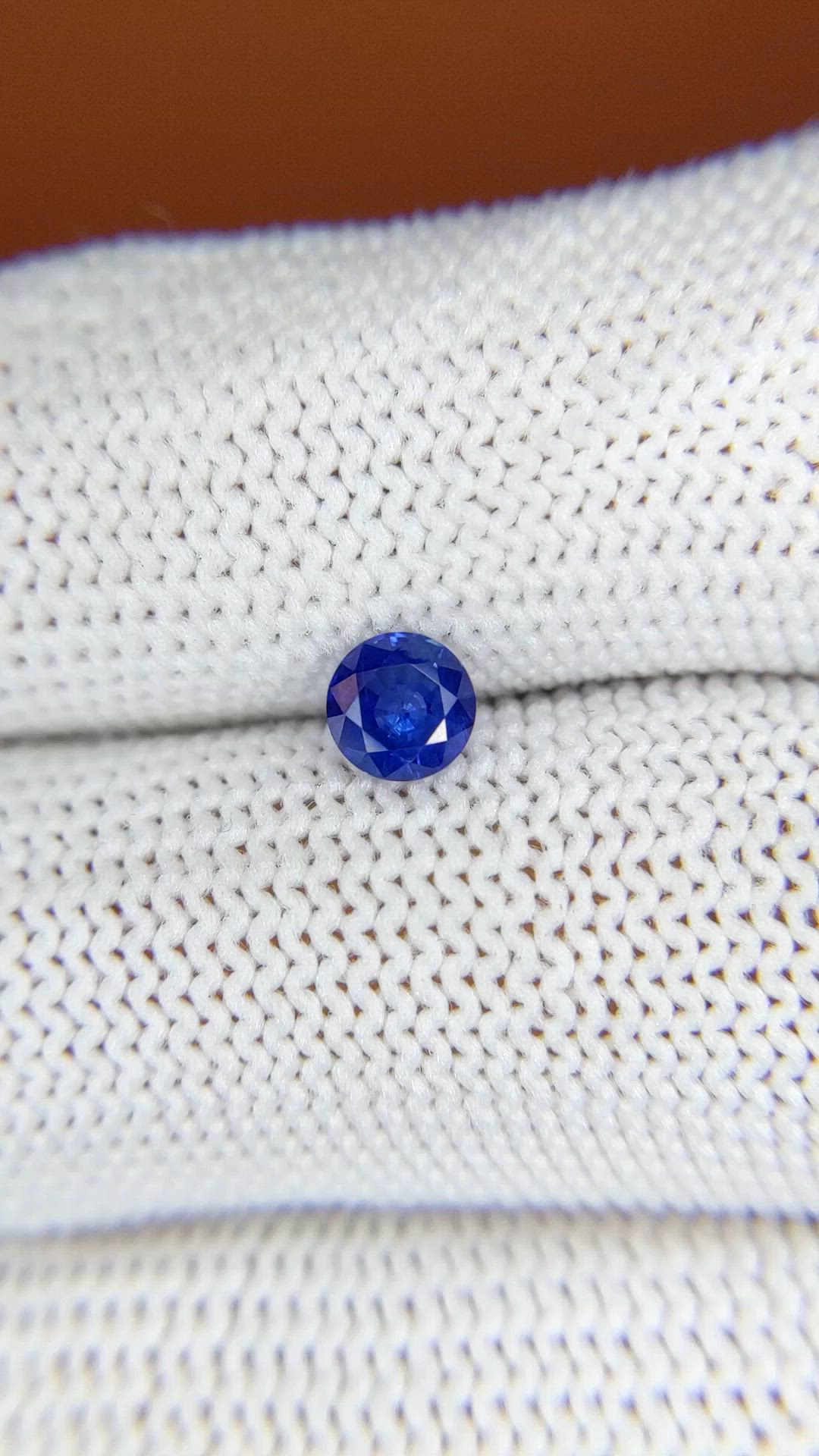 0.49 Ct. Blue Sapphire from Ceylon (Sri Lanka) Size Video